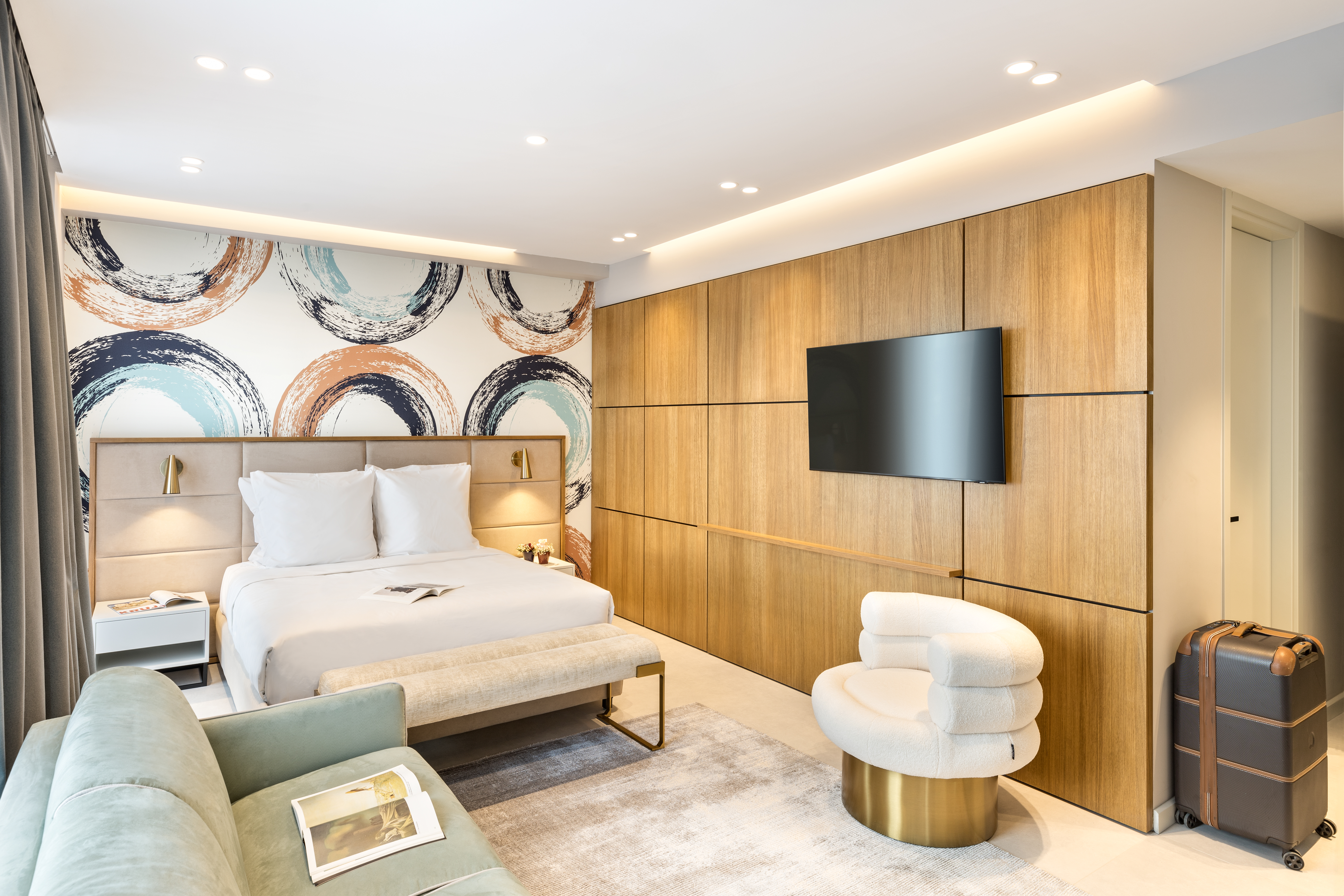 Double Superior King Bed