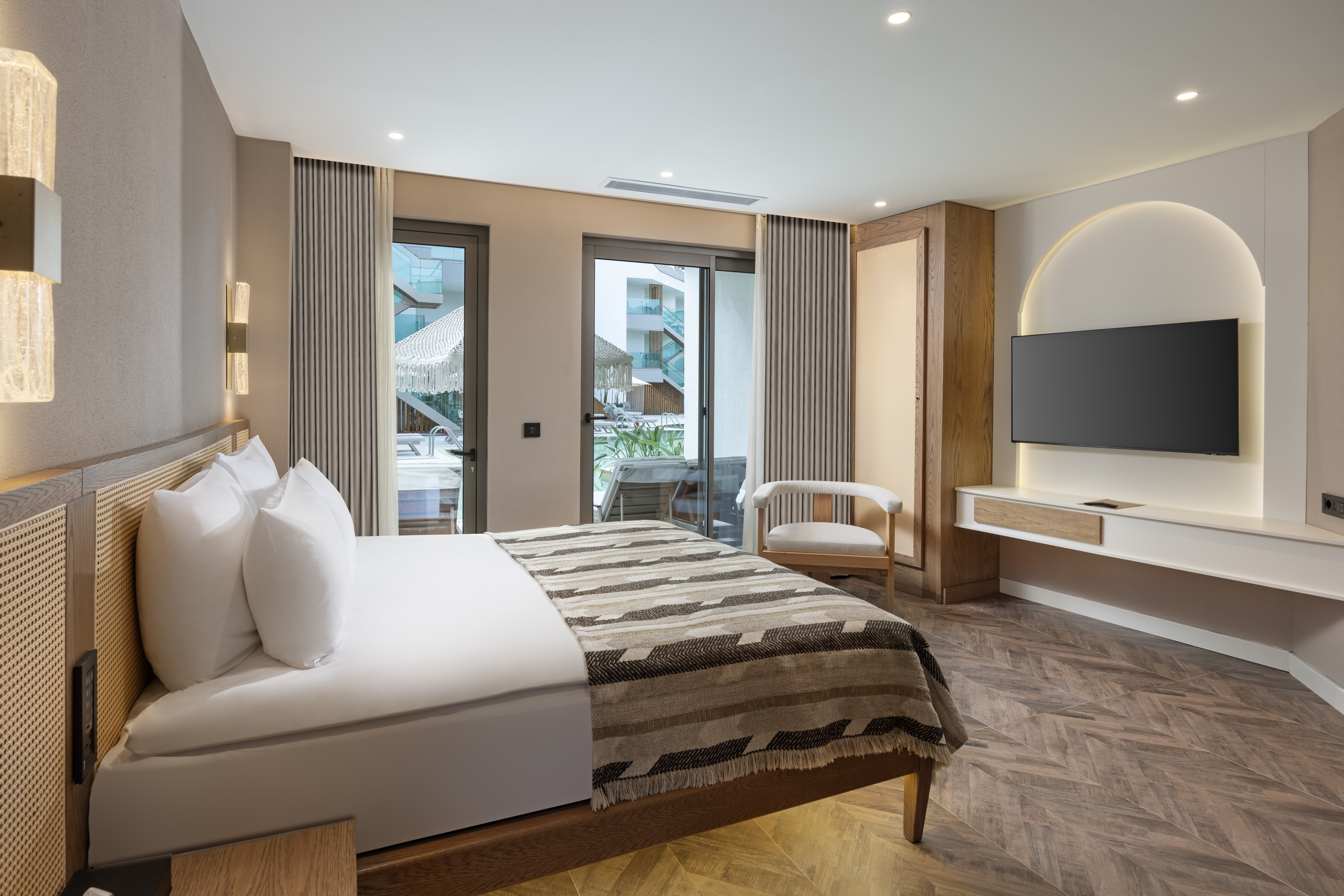 Family Room Lake View