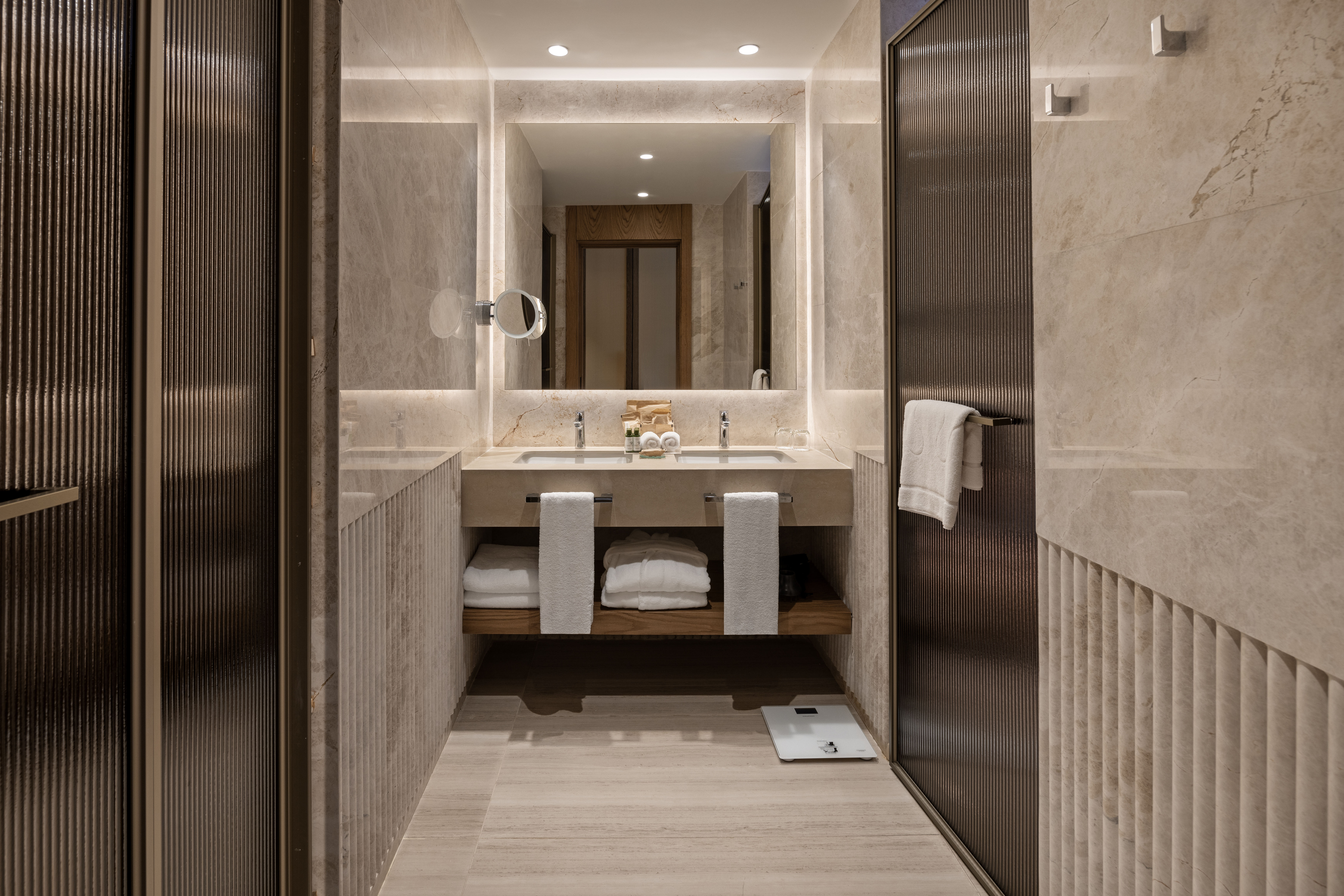 Double Single Pool View