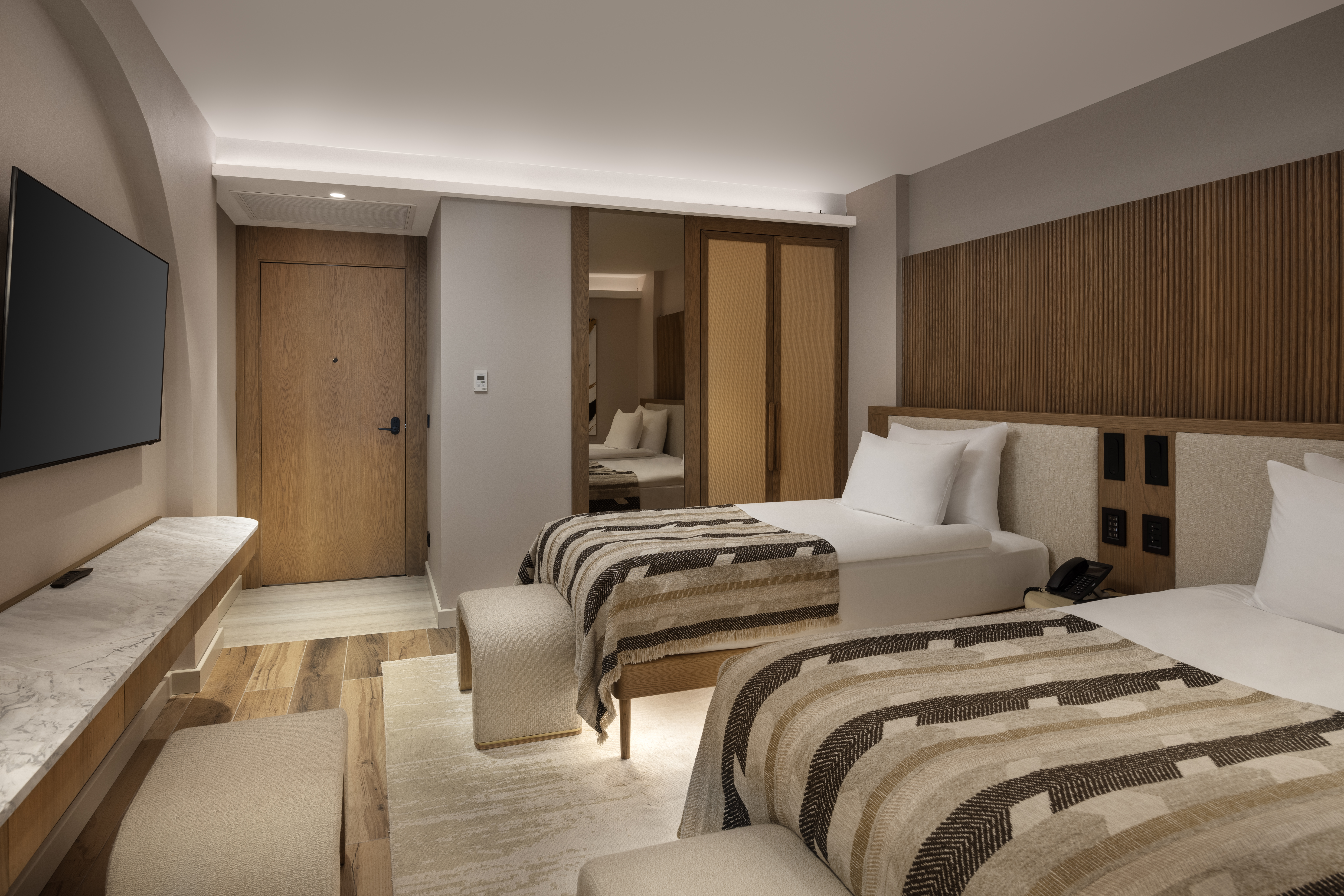 Family Room Land View