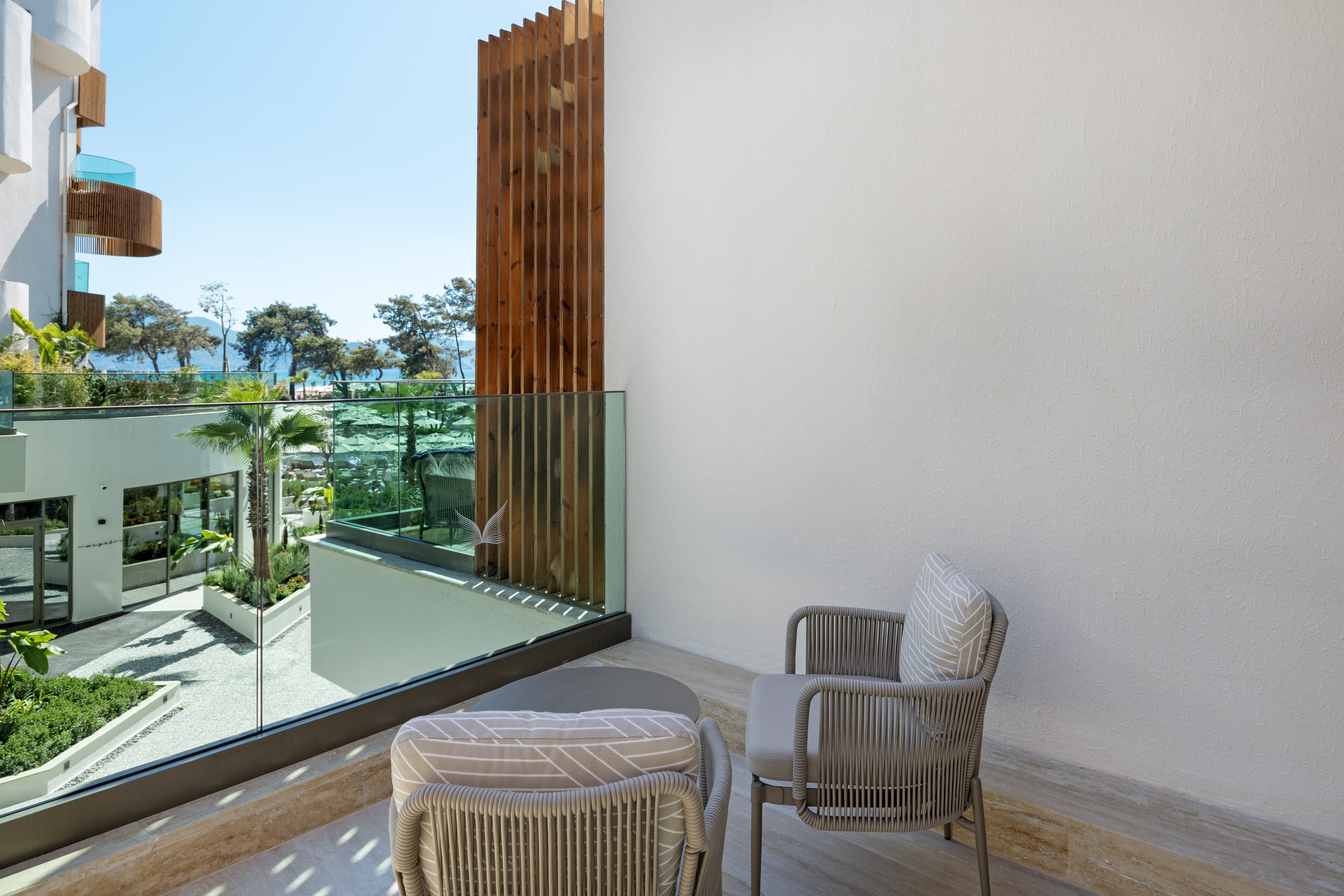 Family Room Land View