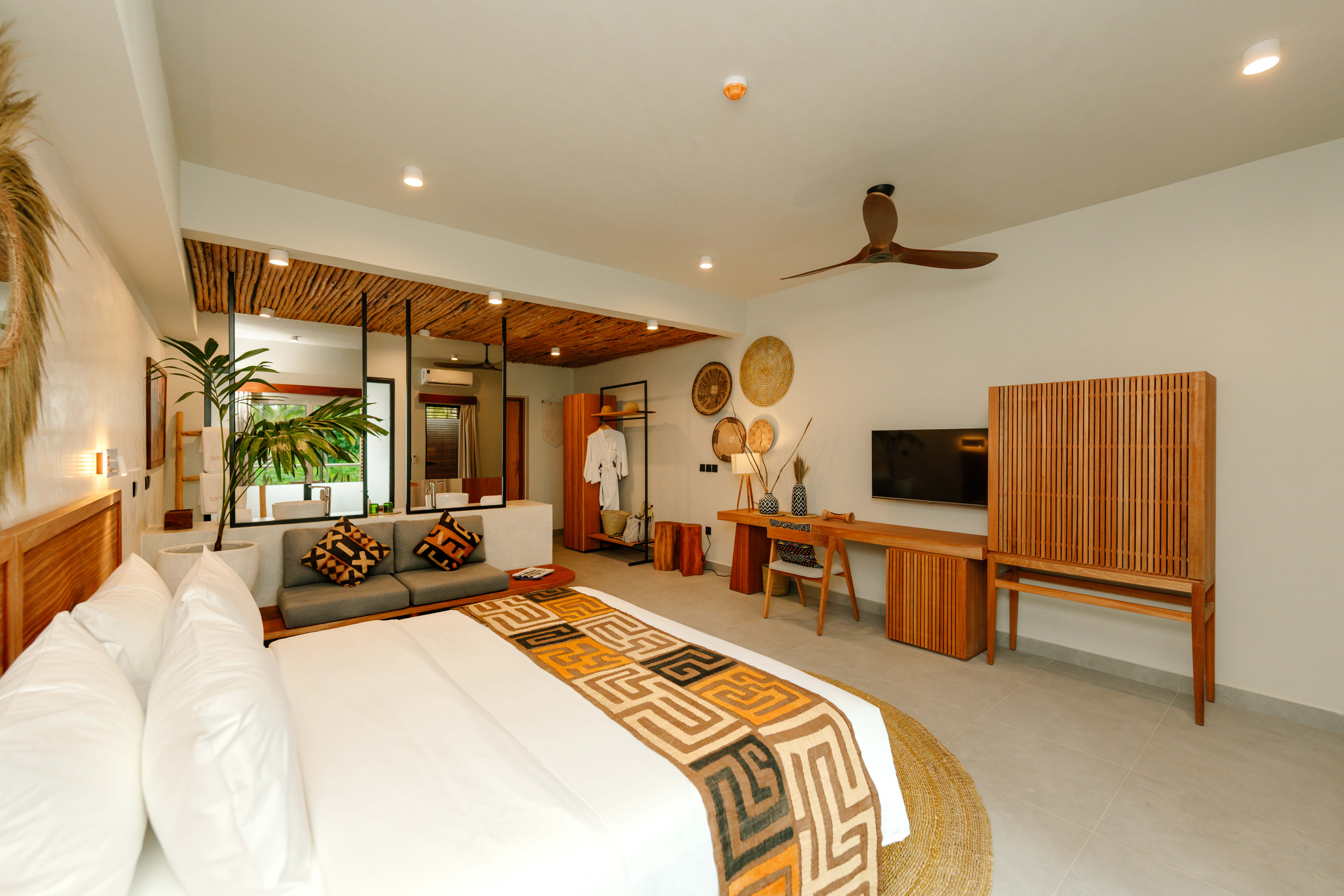 Junior Suite Executive King Bed