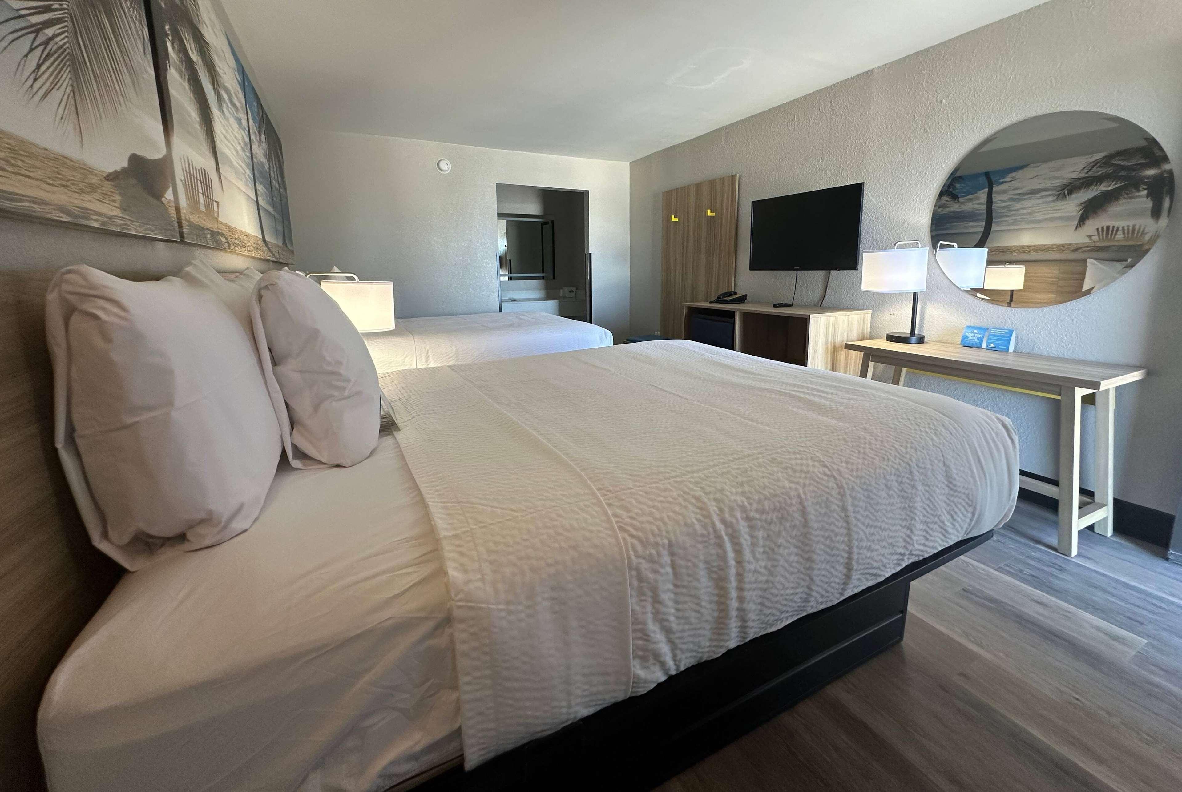 Quadruple Non Smoking