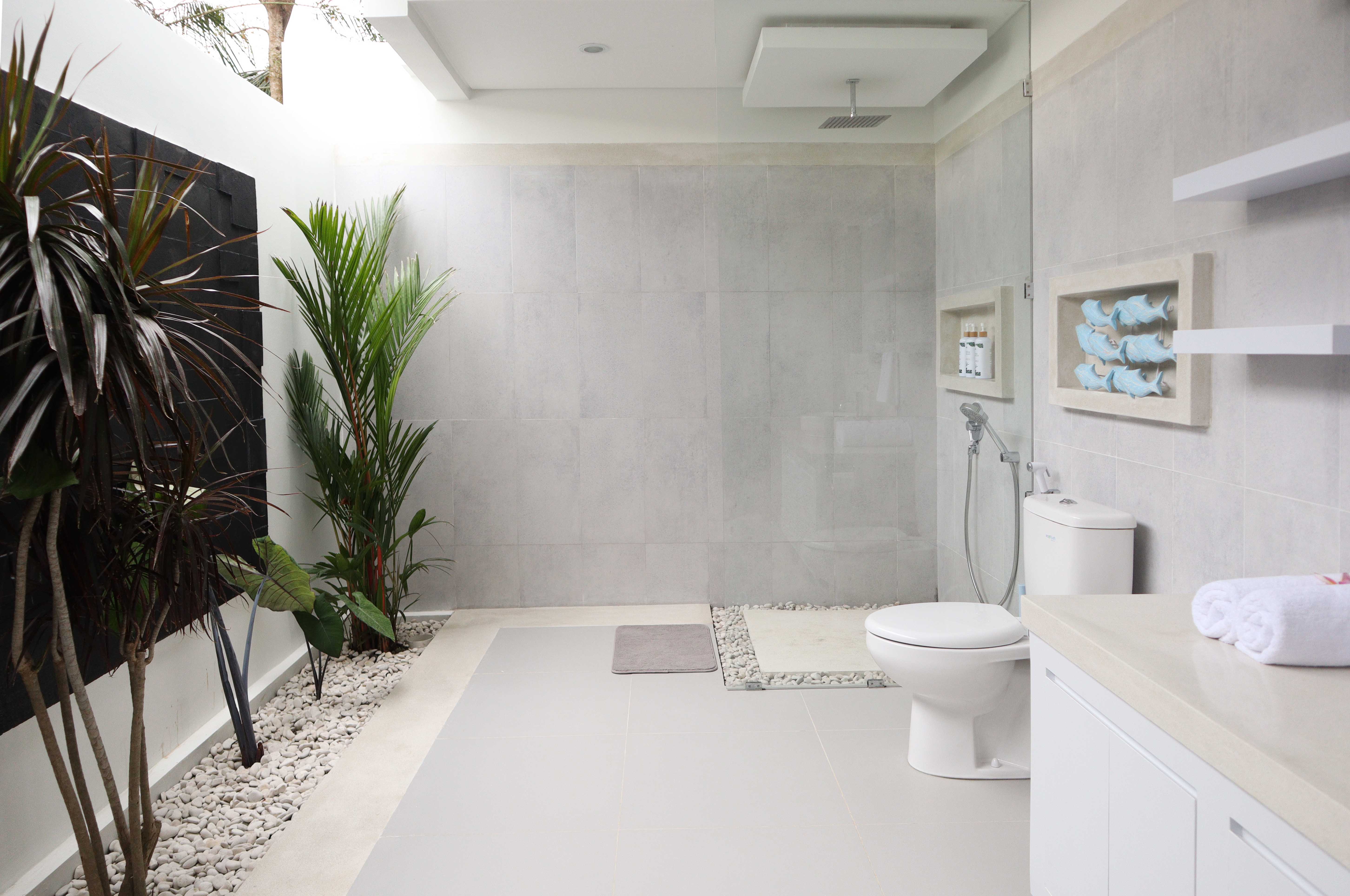 Villa Three Bedrooms Three Bathrooms