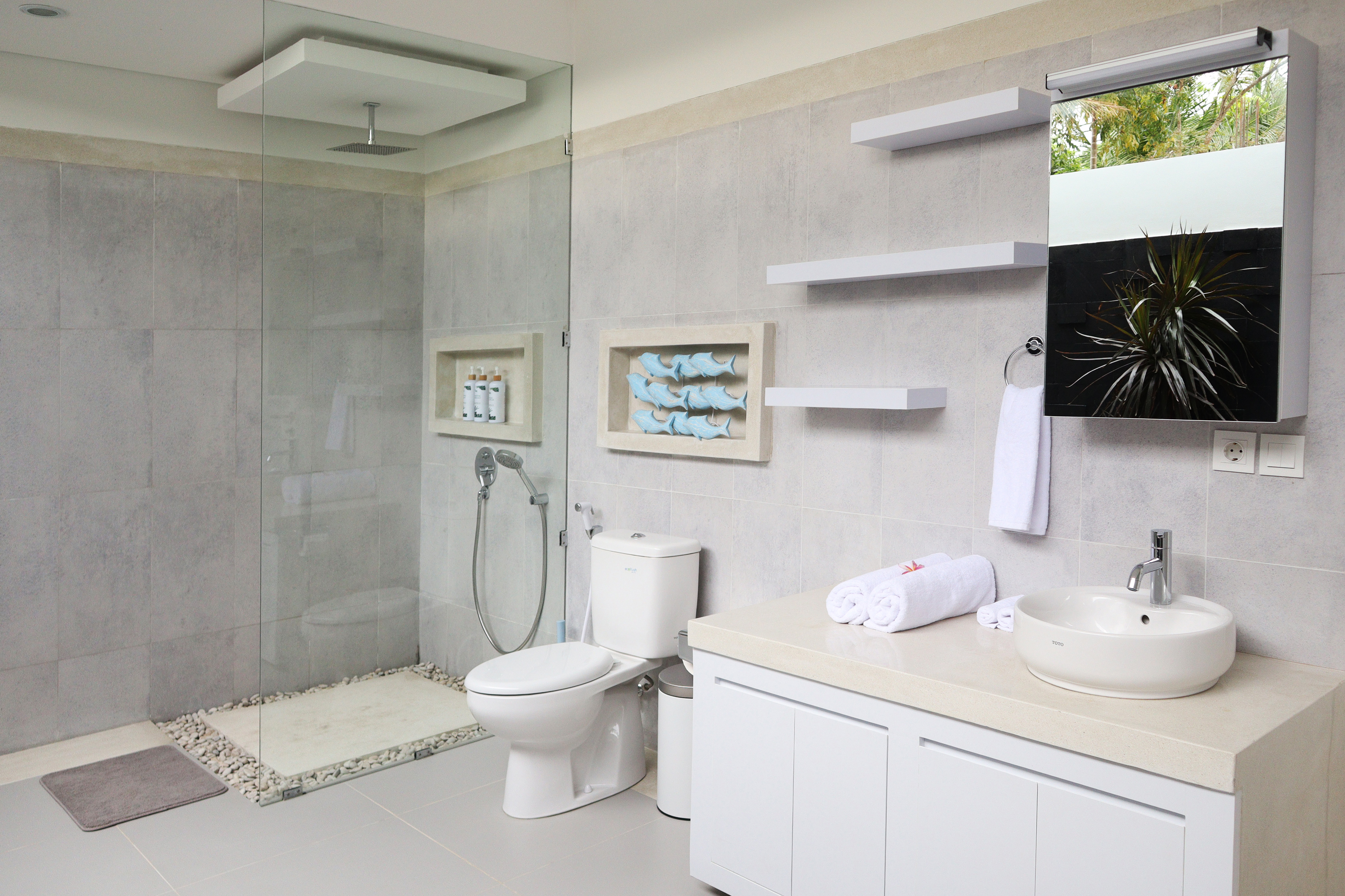 Villa Three Bedrooms Three Bathrooms