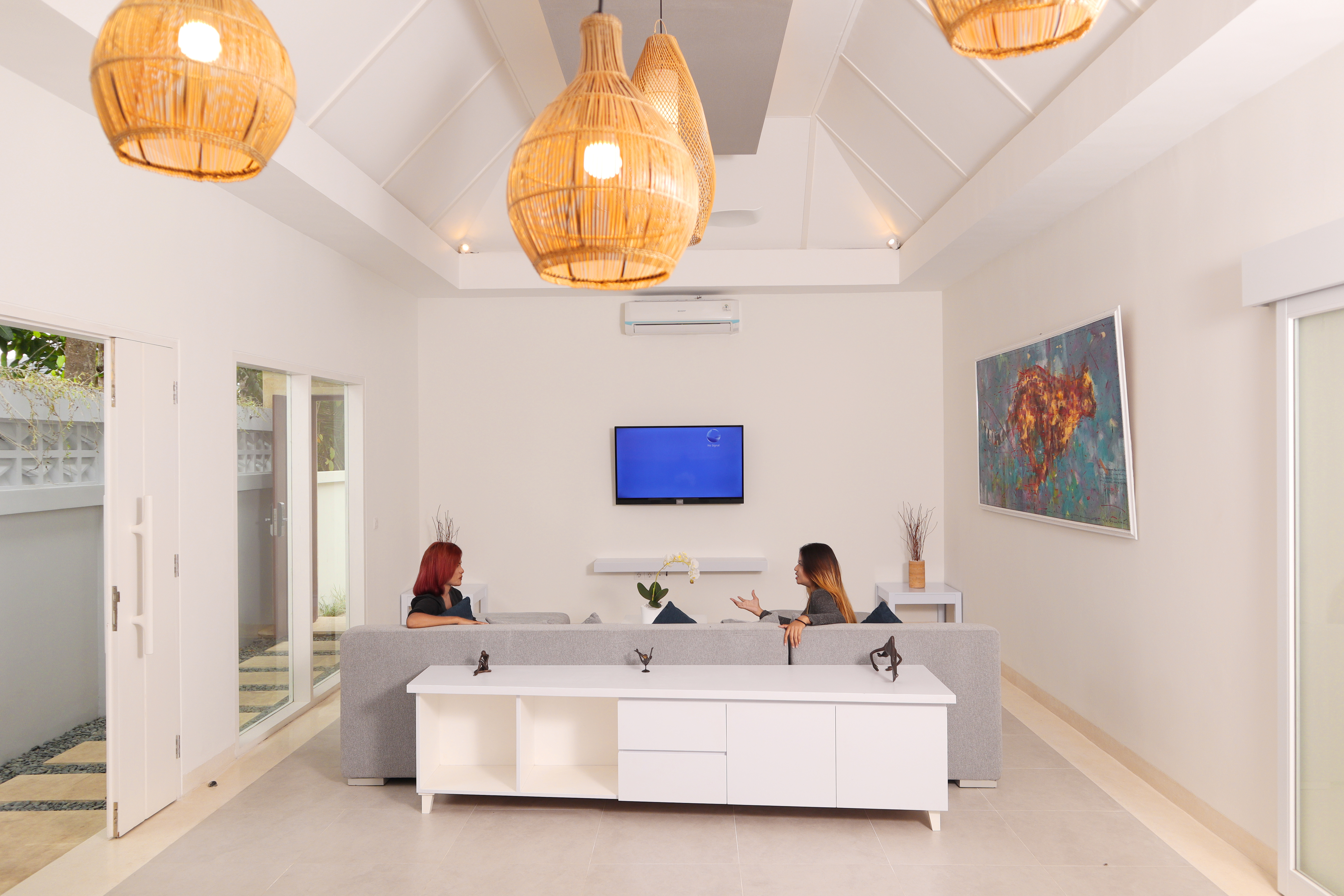 Villa Three Bedrooms Three Bathrooms