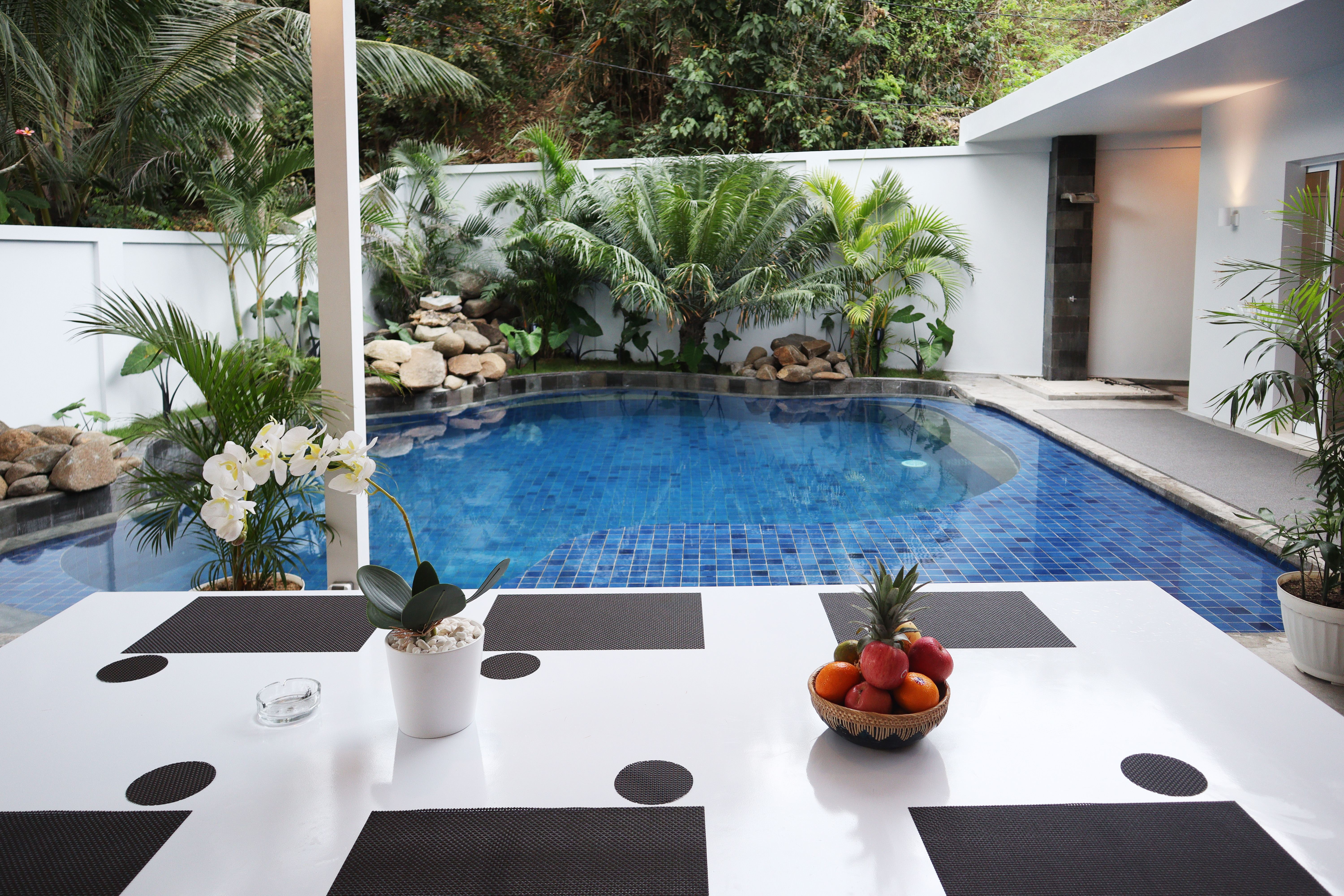 Villa Three Bedrooms Three Bathrooms