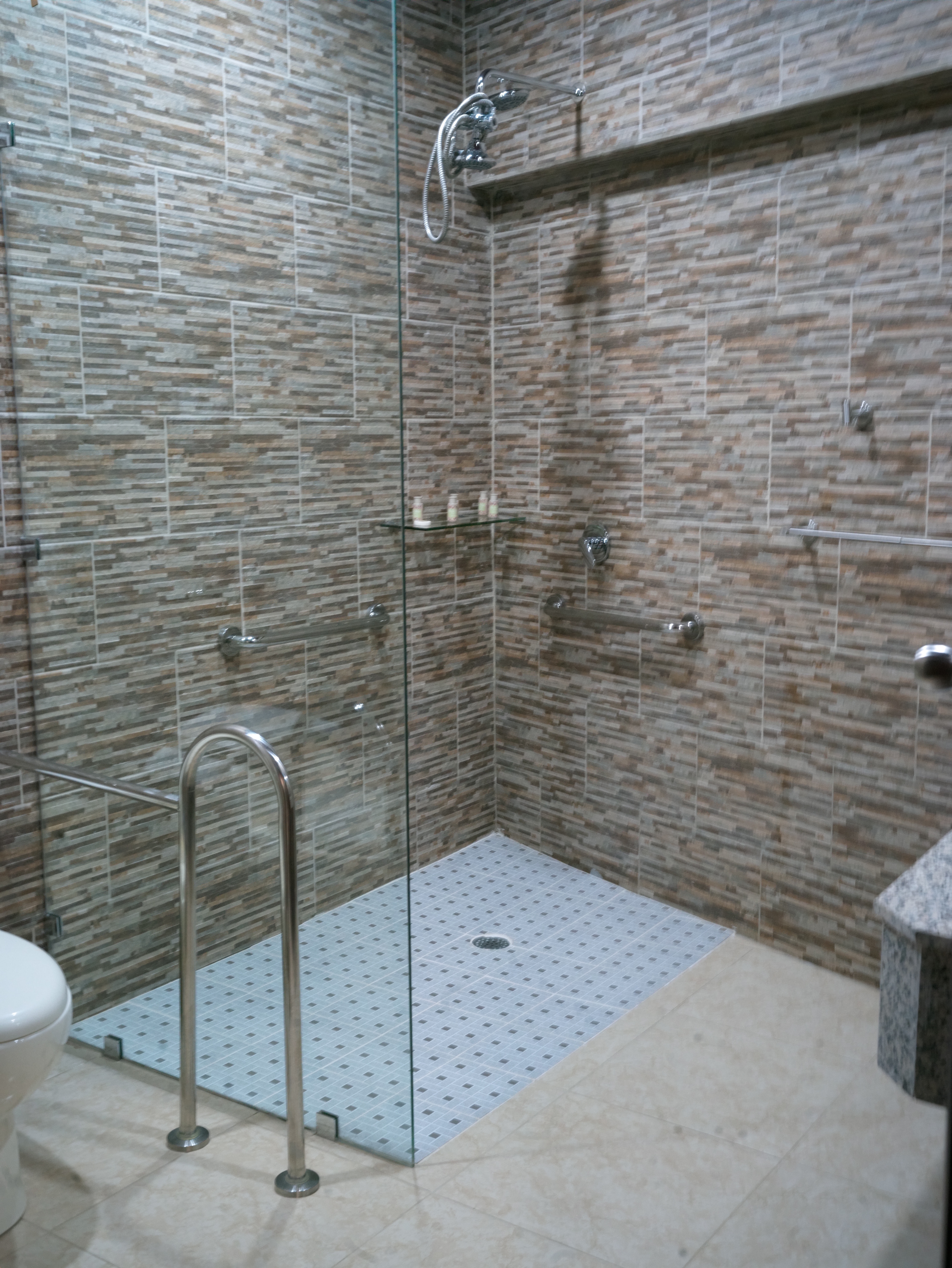 Family Room Accessible-two Queen Beds