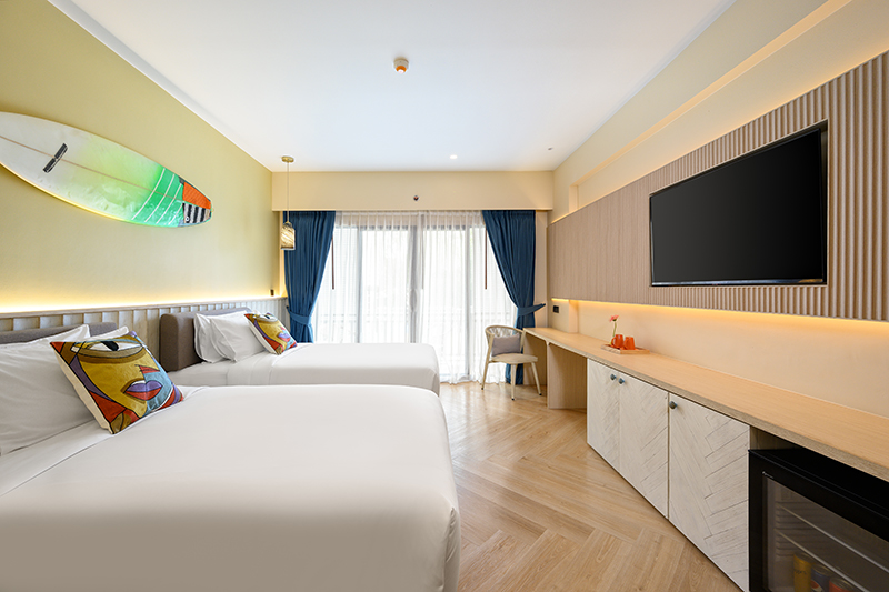 Twin Deluxe with Balcony