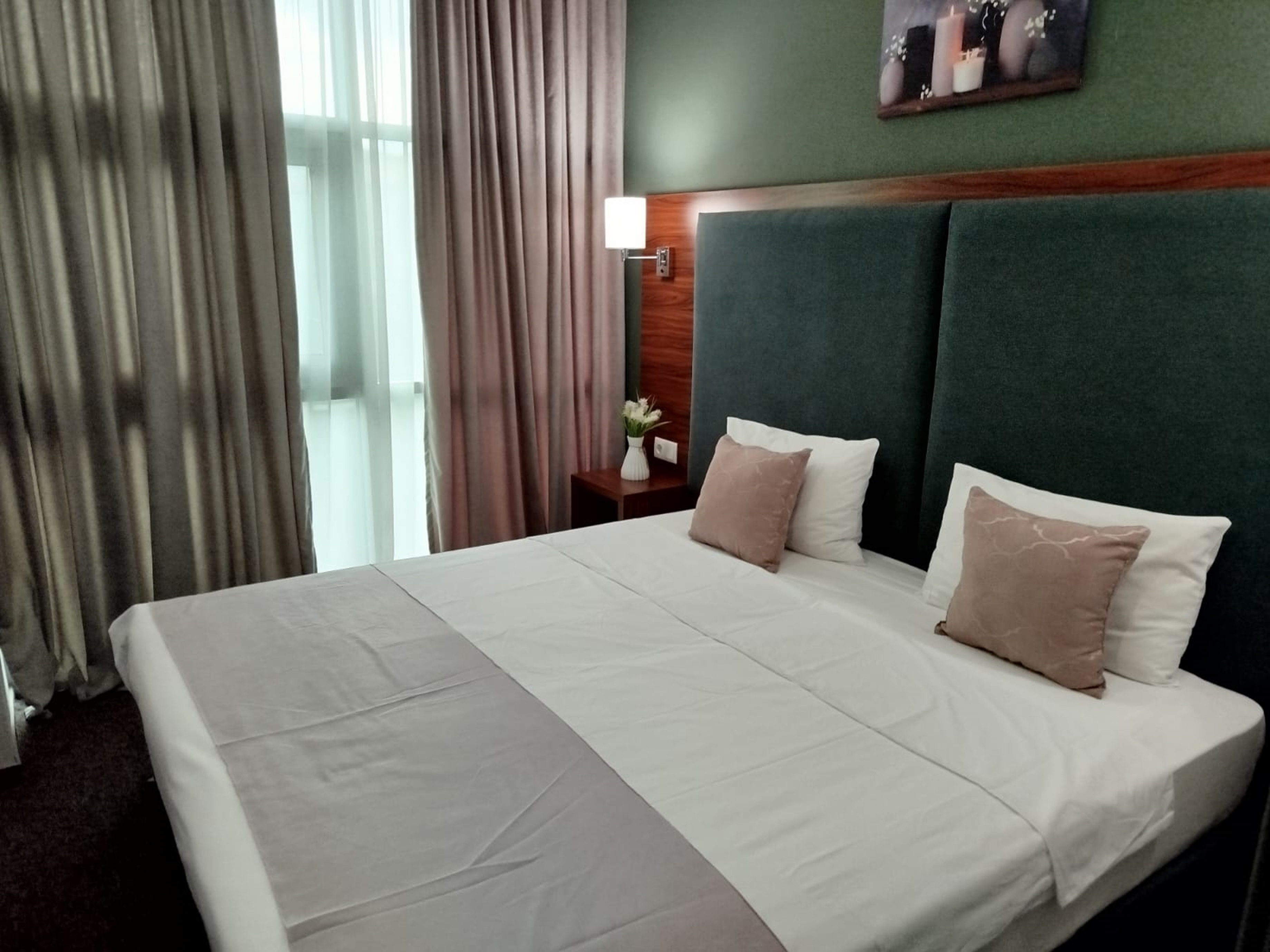 Family Room Deluxe with Balcony