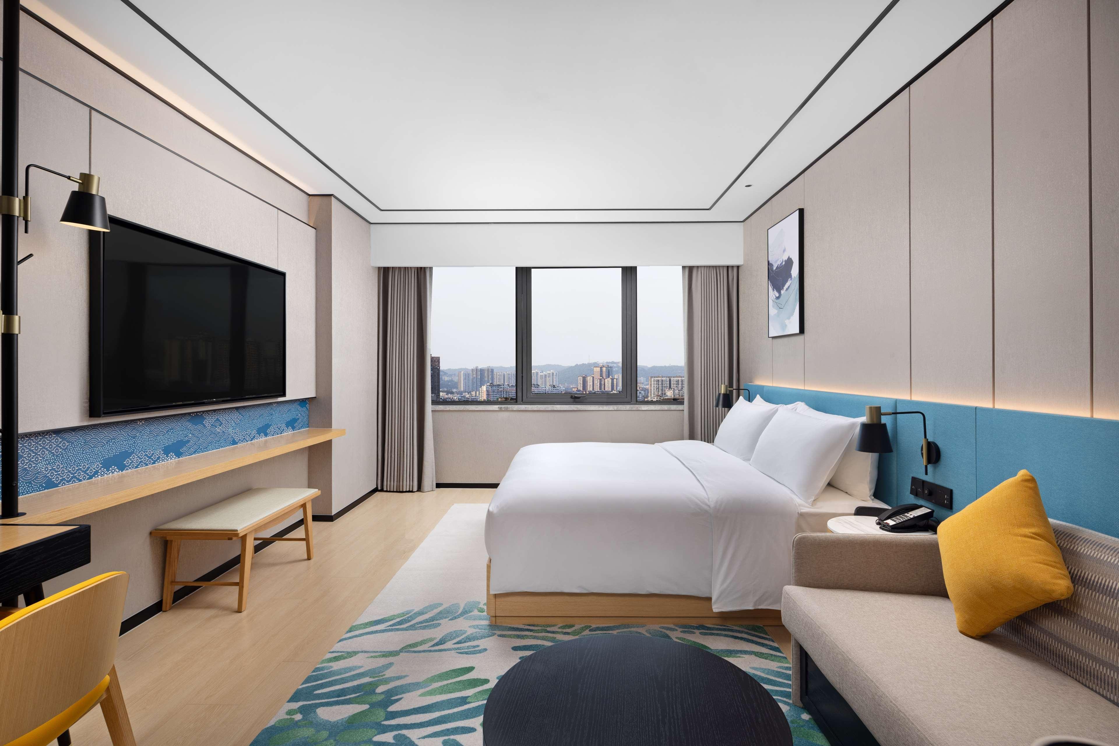 Double Deluxe King Bed