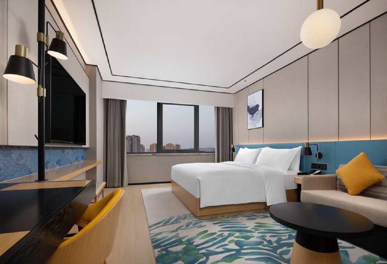 Double Deluxe King Bed