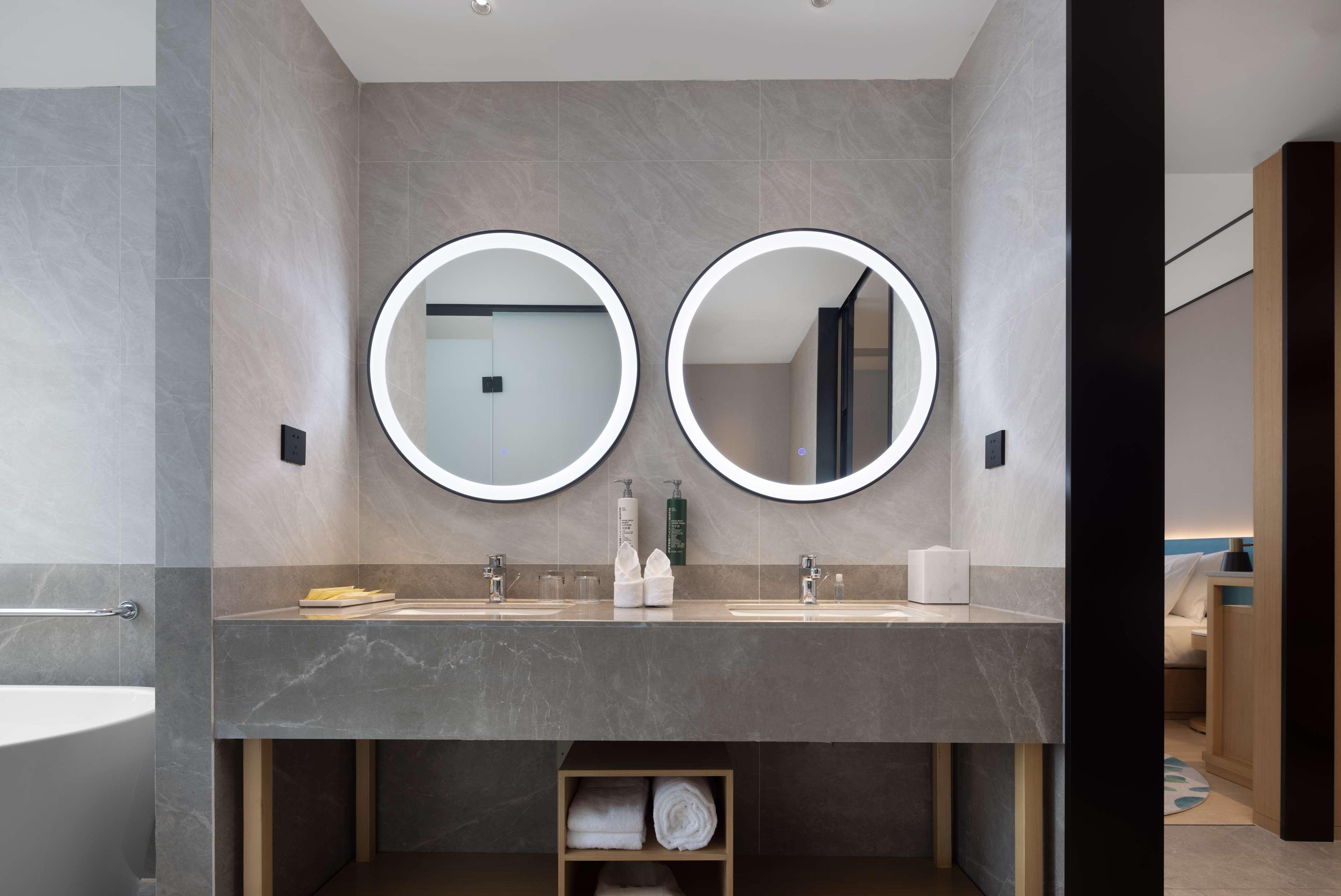 Family Room King Size Bed