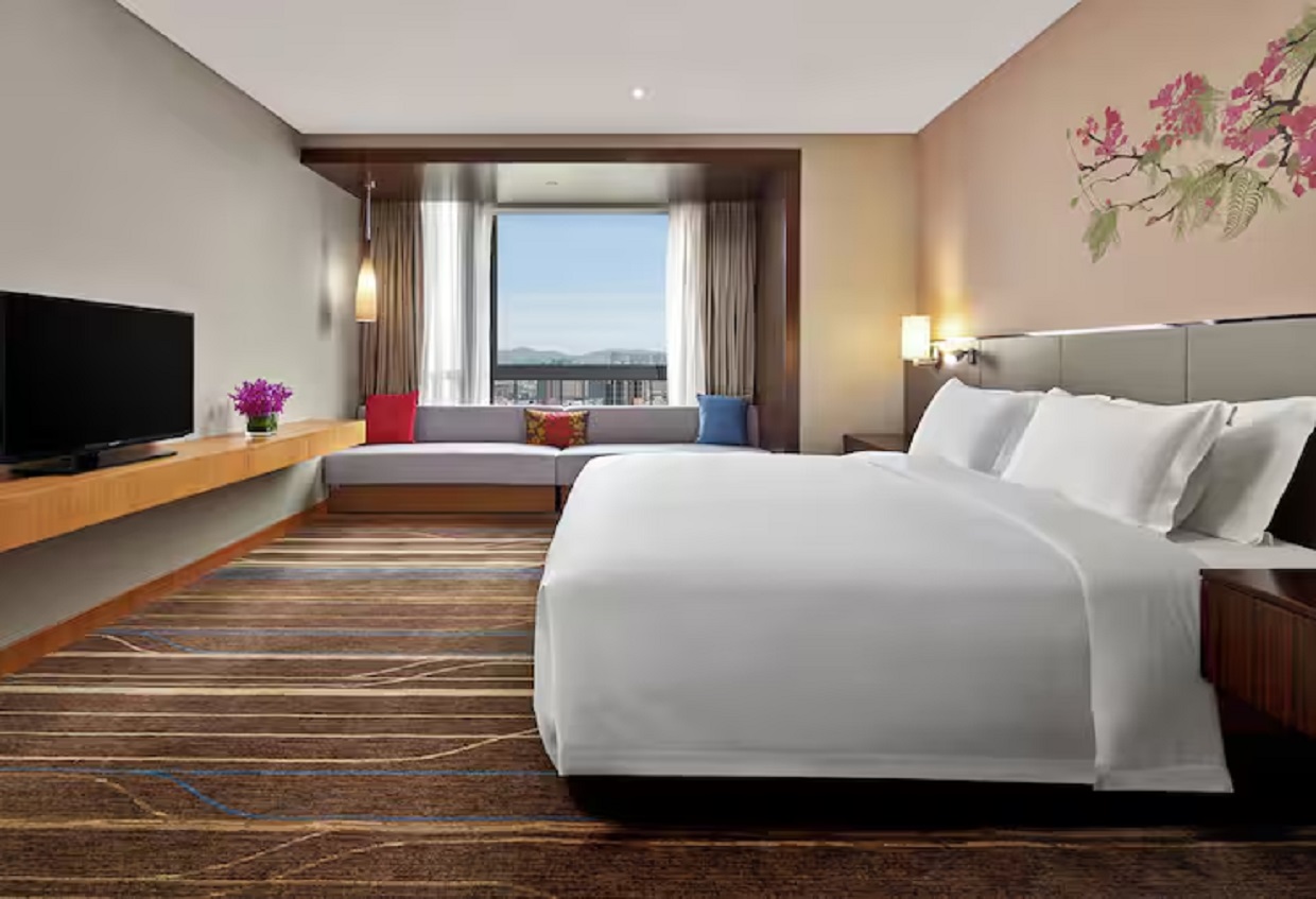 Suite Deluxe King Bed