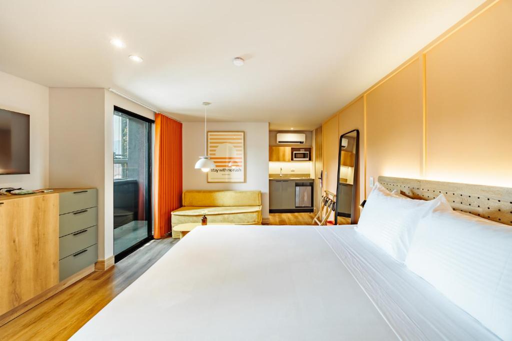 Studio One Bedroom with Kitchenette