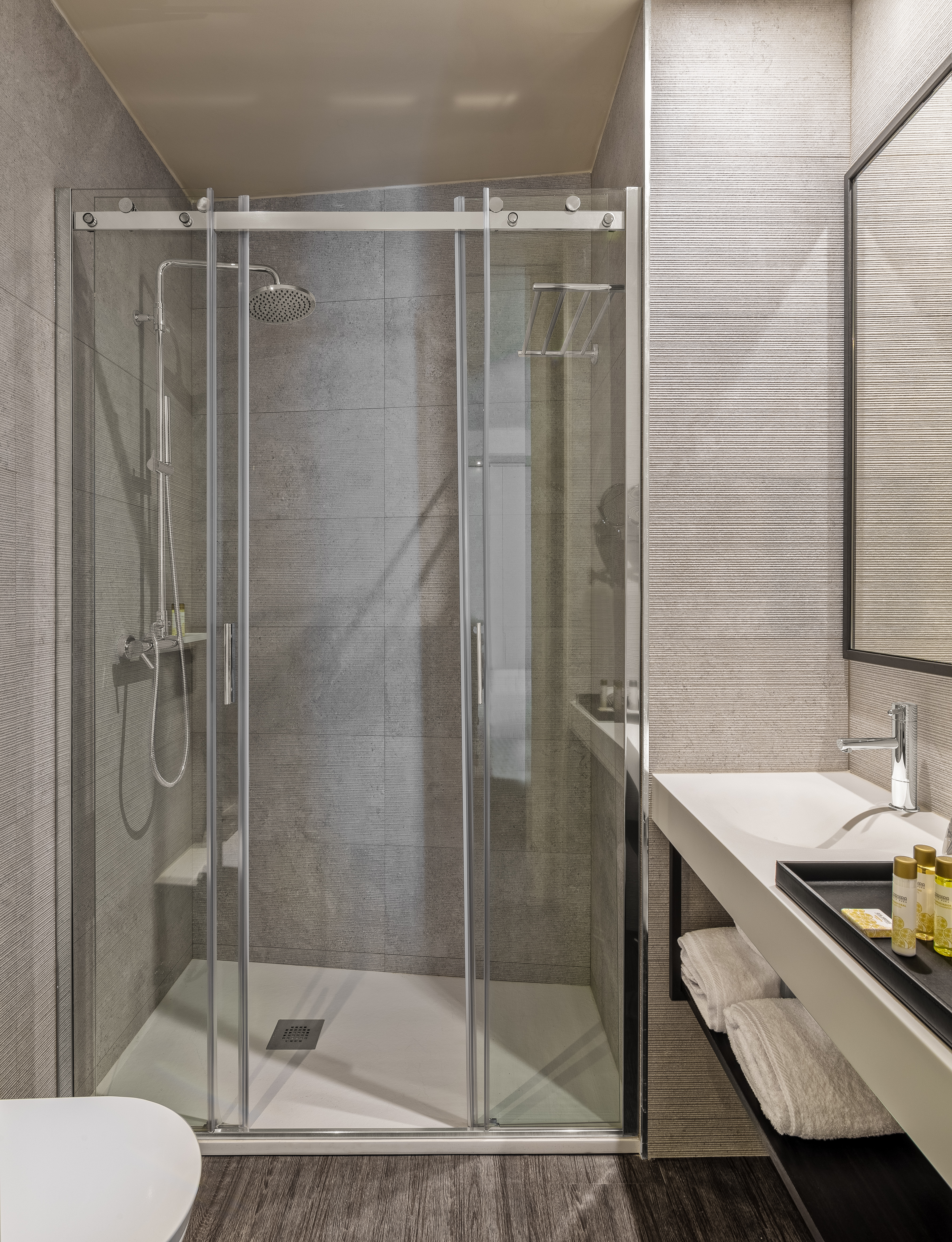 Double or Twin with Balcony with Views