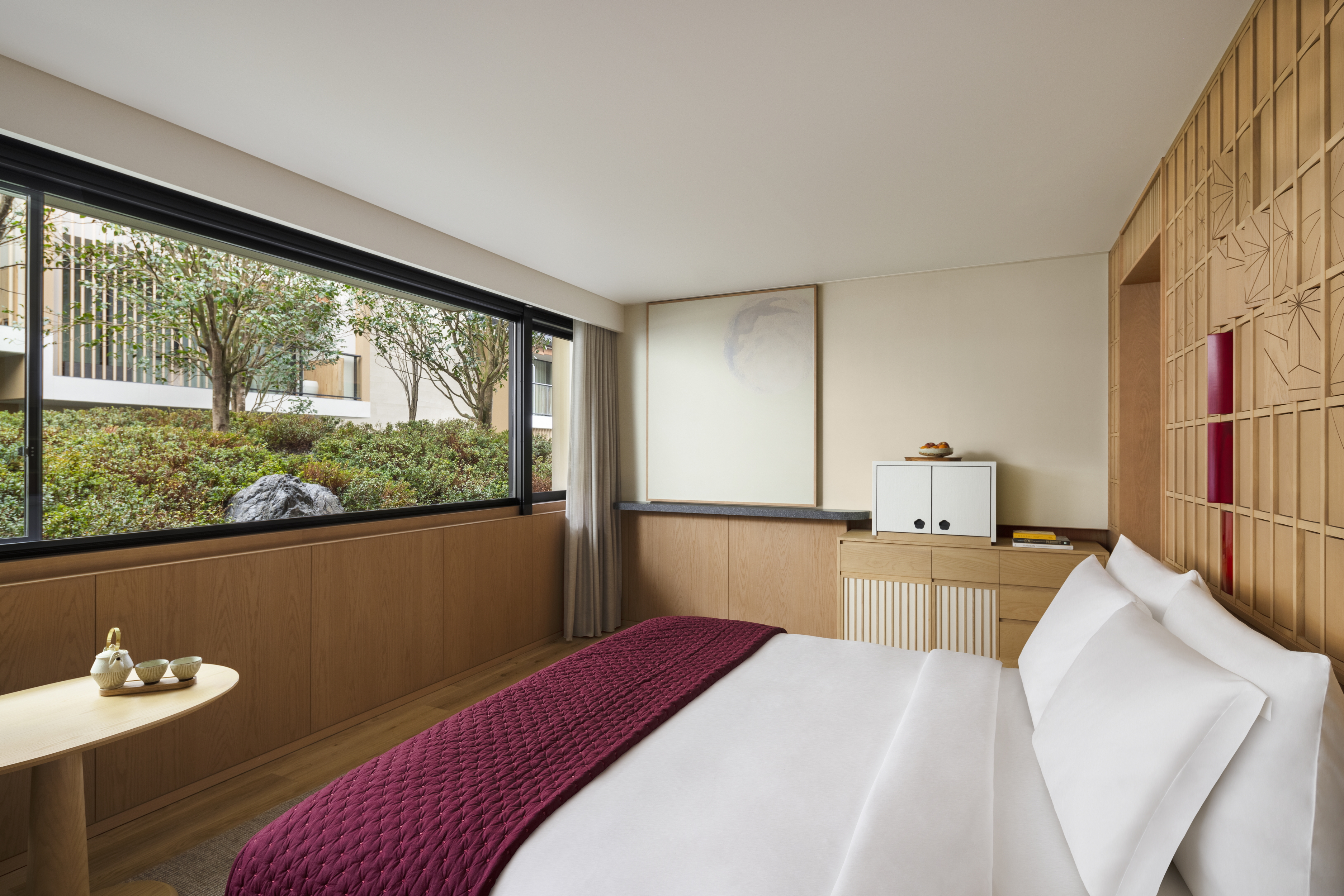 Double Superior King Bed