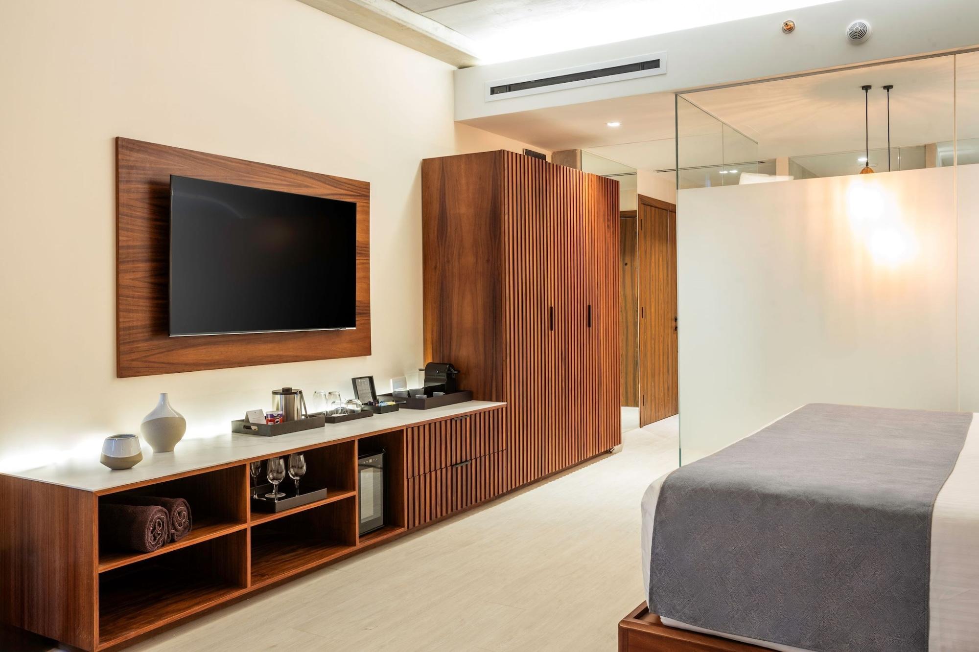 Junior Suite Bay View