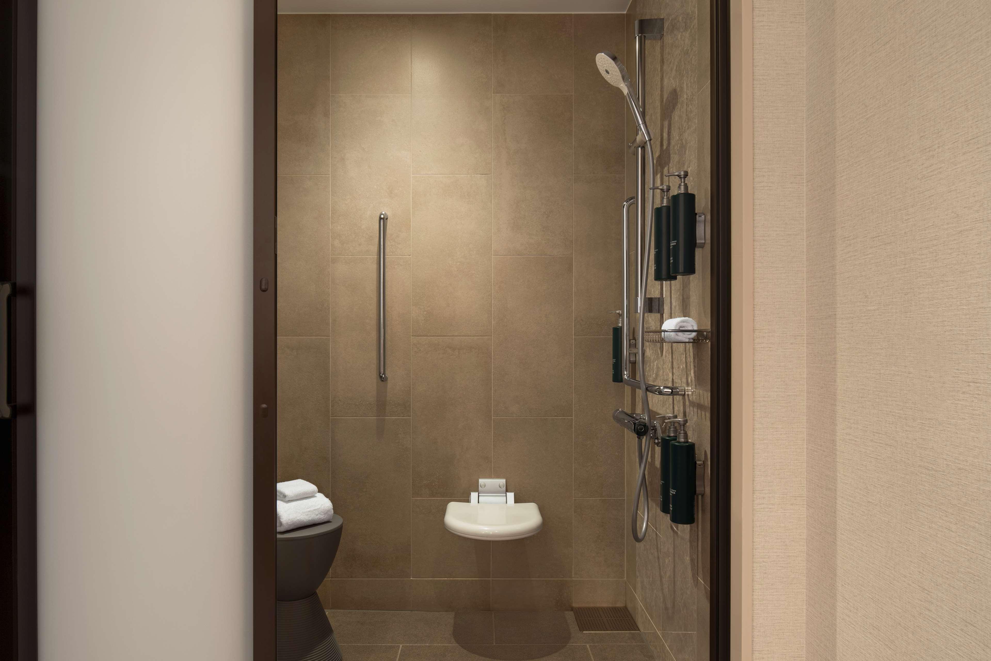 Double Accessible King Size Bed