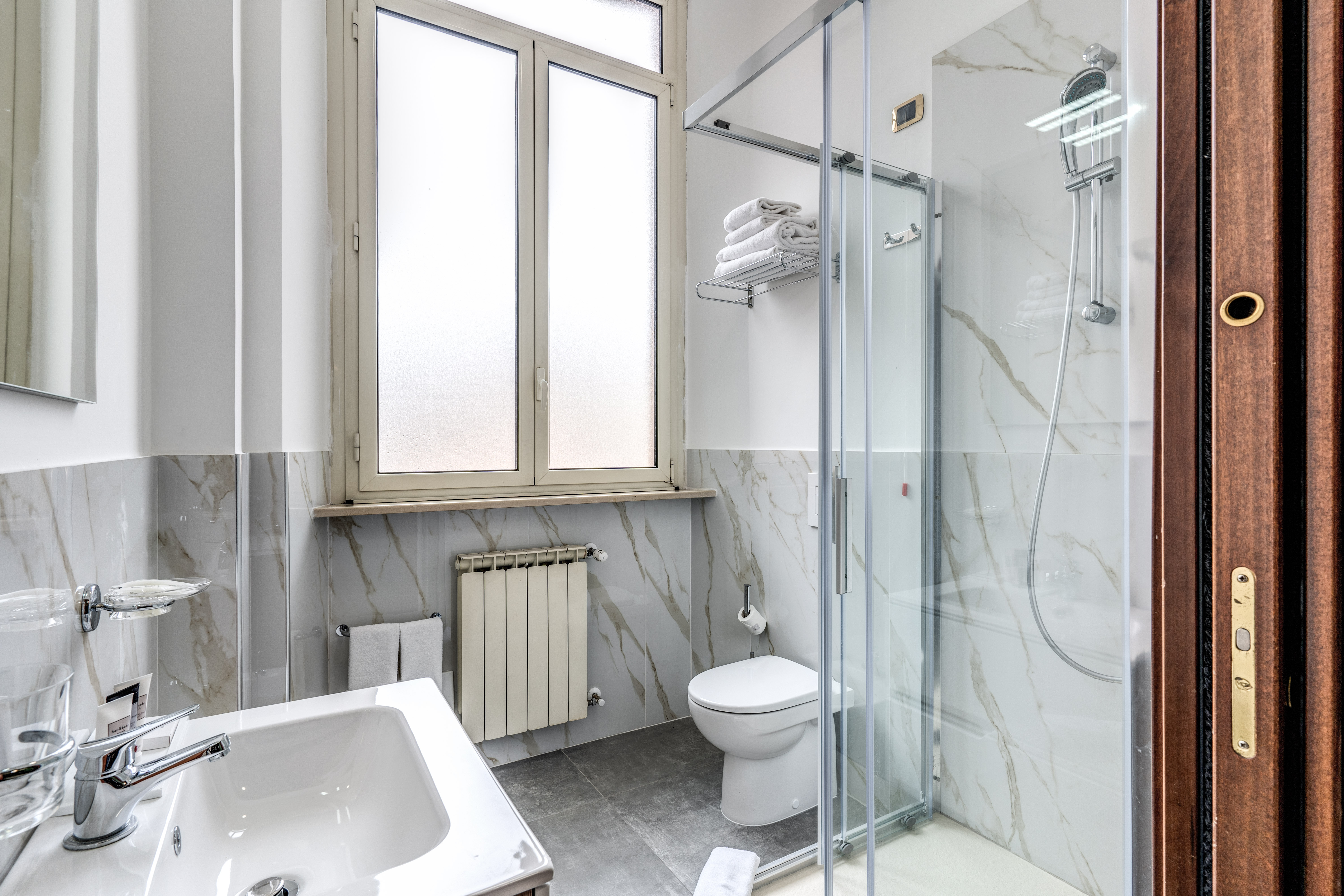 Double One Bedroom One Bathroom