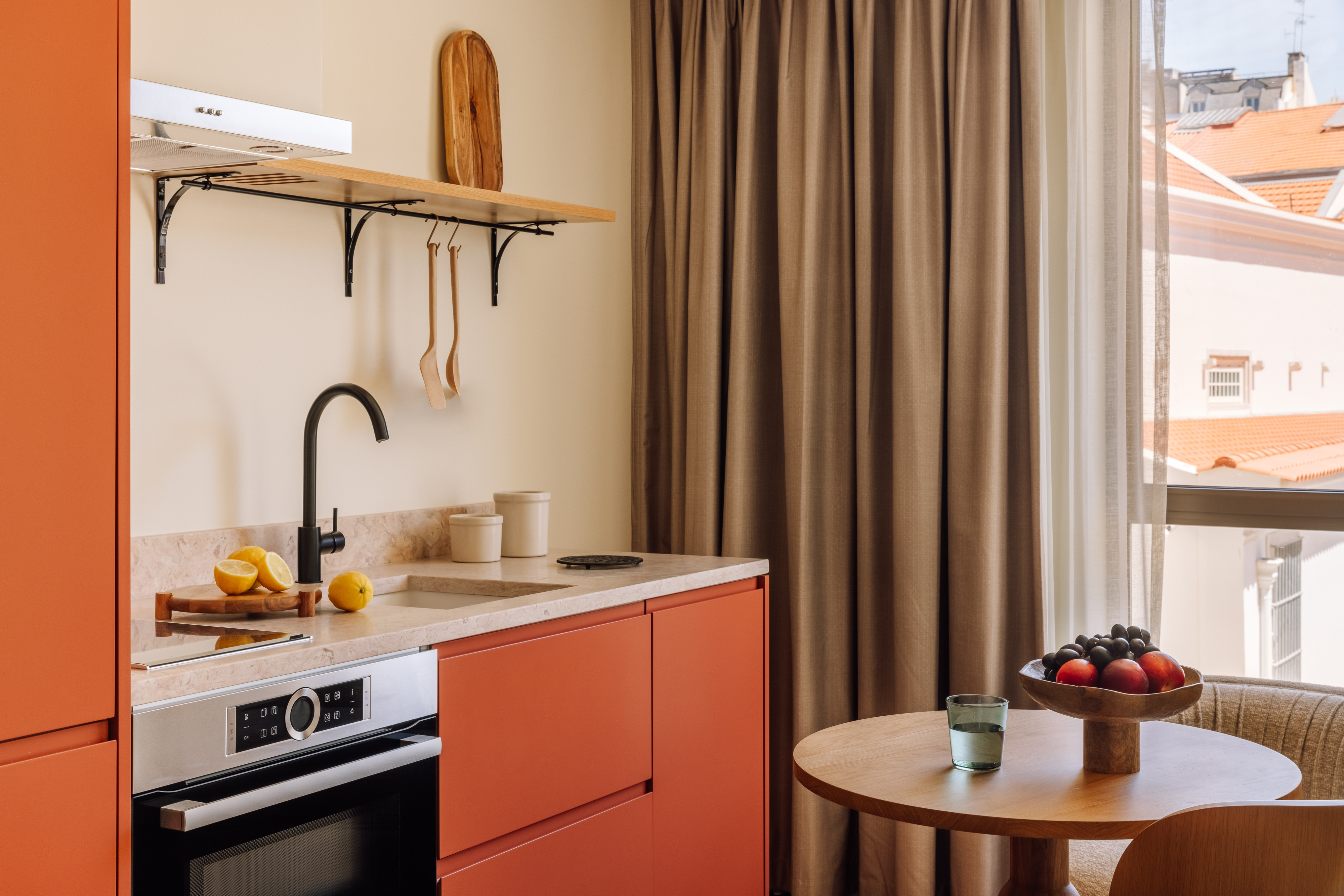 Studio King Size Bed