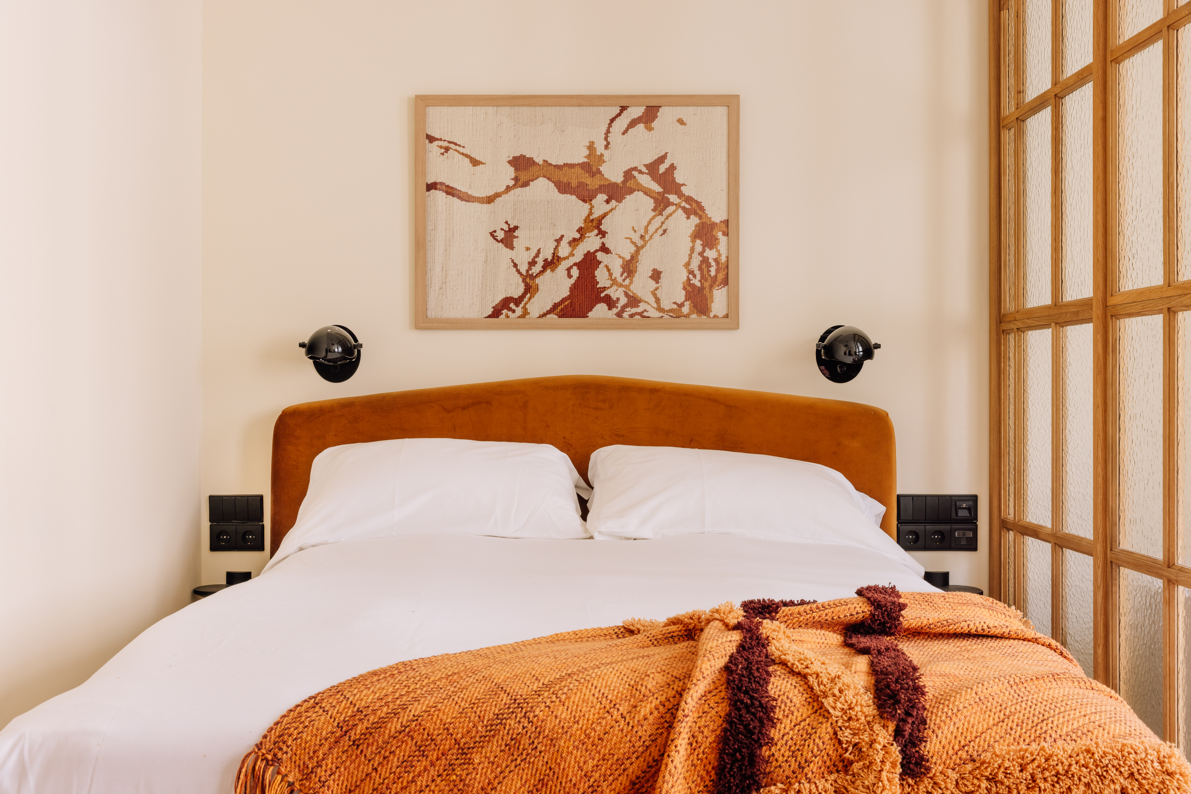 Studio King Size Bed