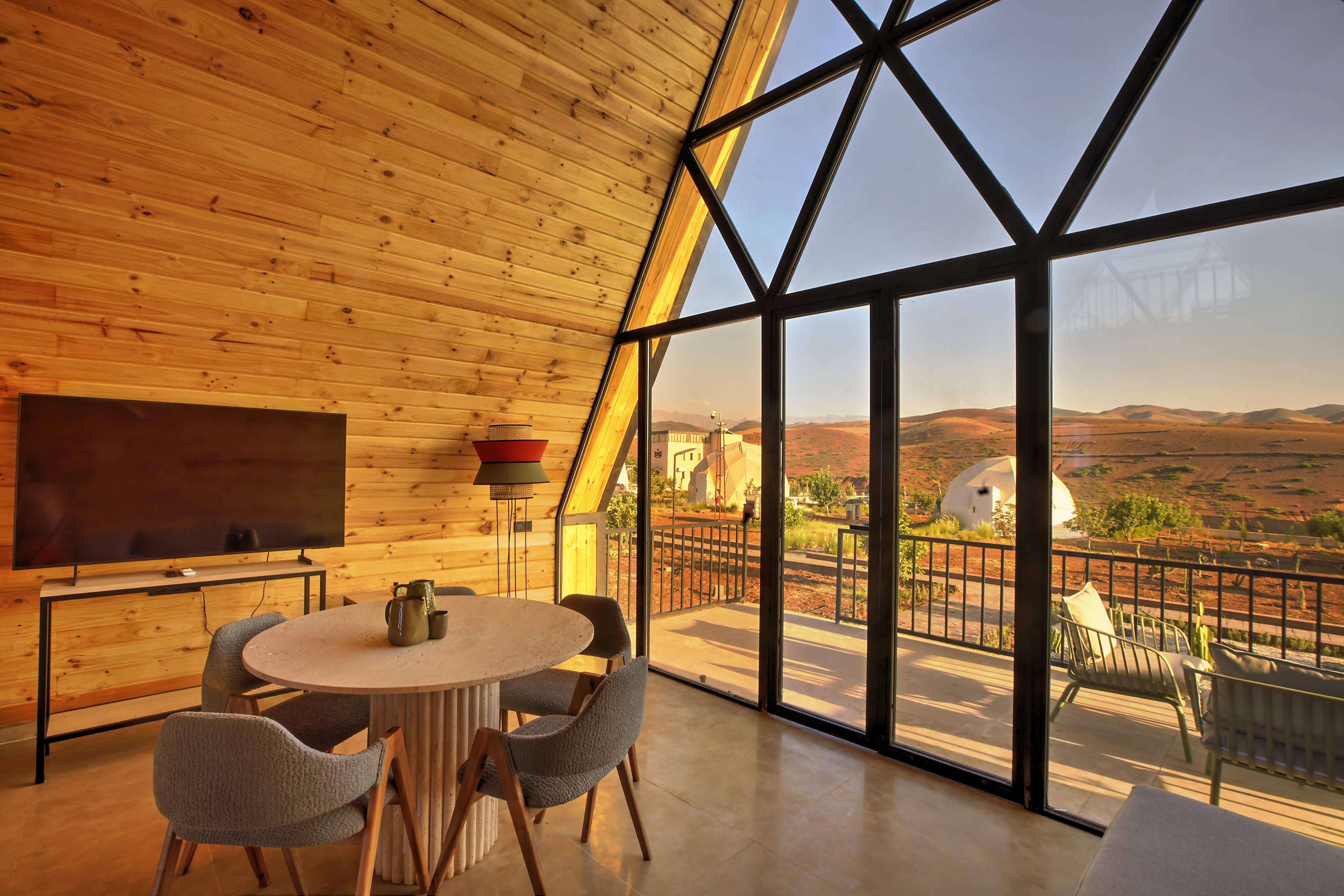 Home Two Bedrooms One Bathroom