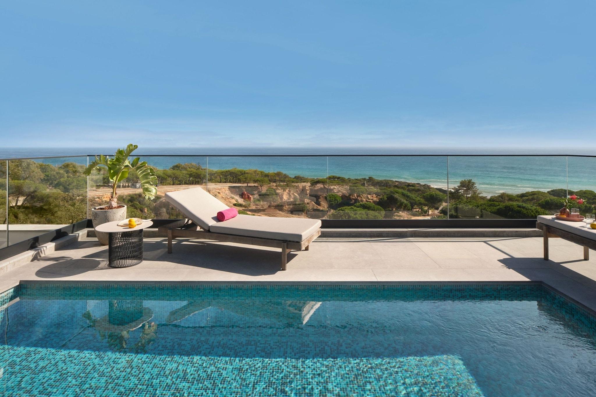 Quadruple Penthouse with Views