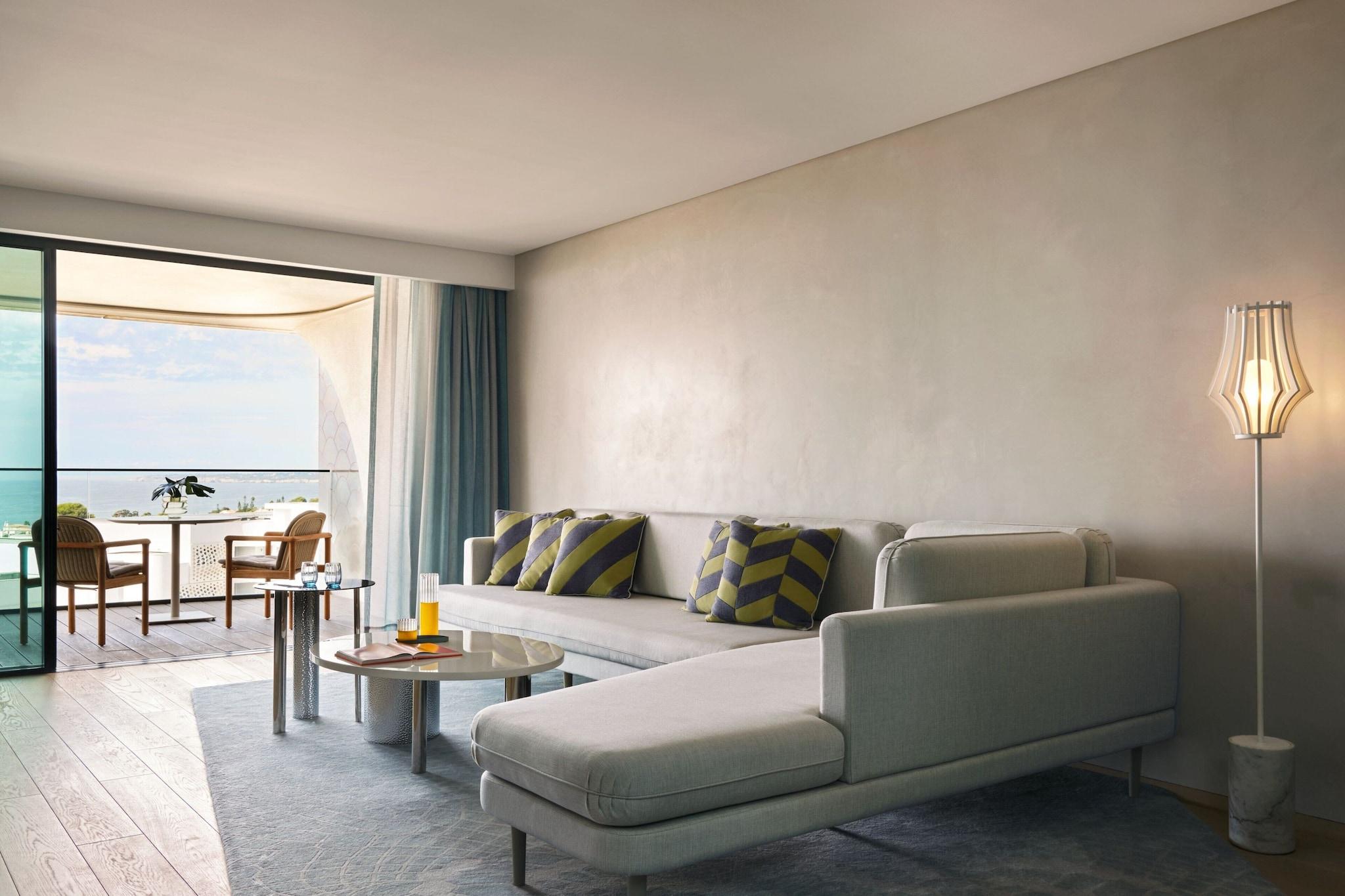 Suite Ocean View Two Double Beds