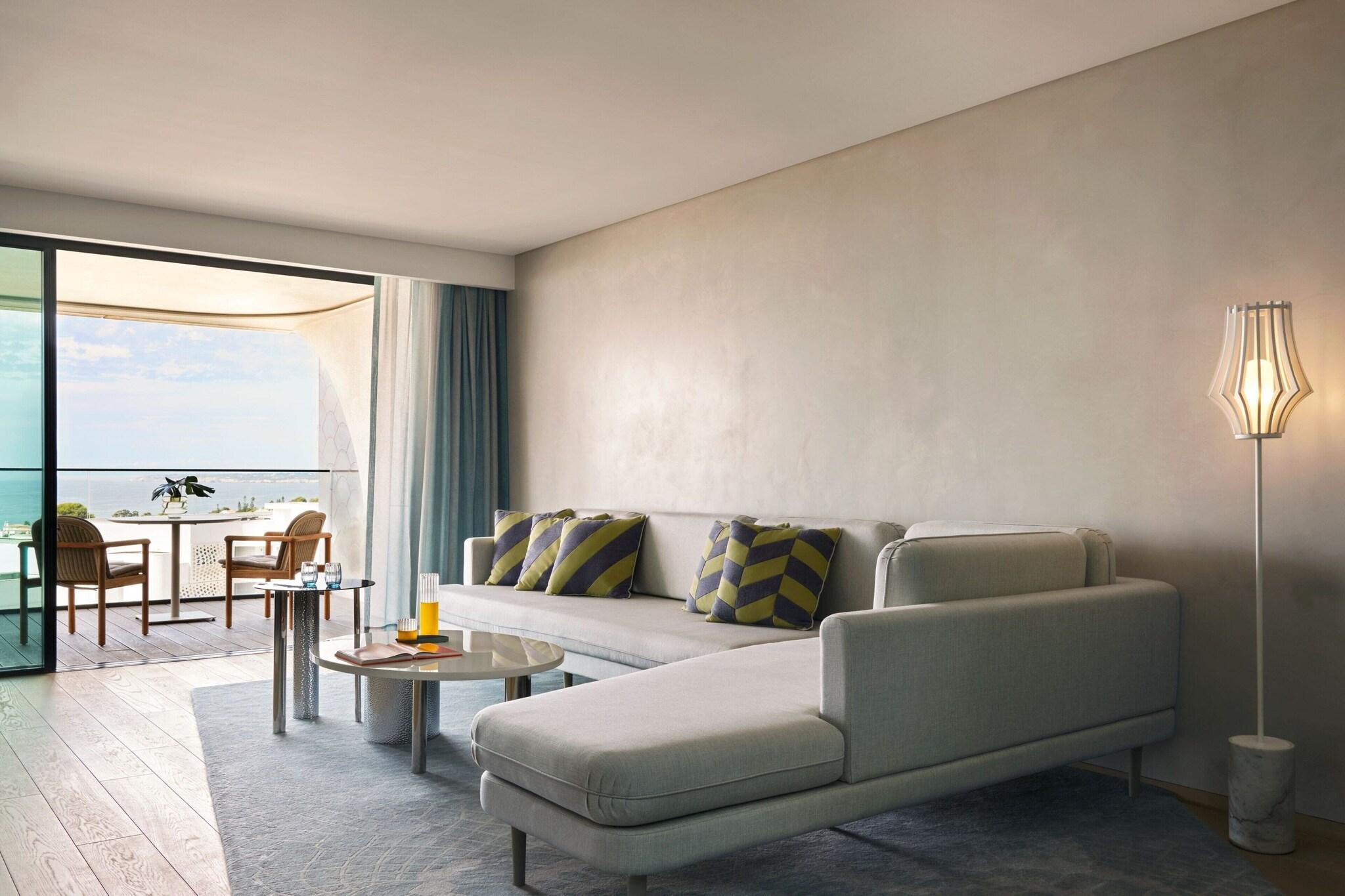 Suite Ocean View Two Double Beds