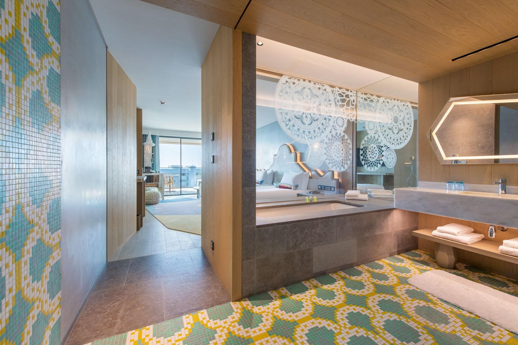 Twin Ocean View with Balcony