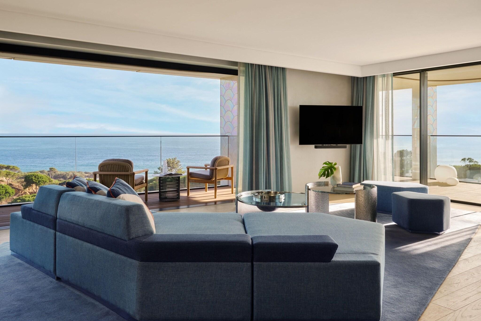 Quadruple Penthouse with Views