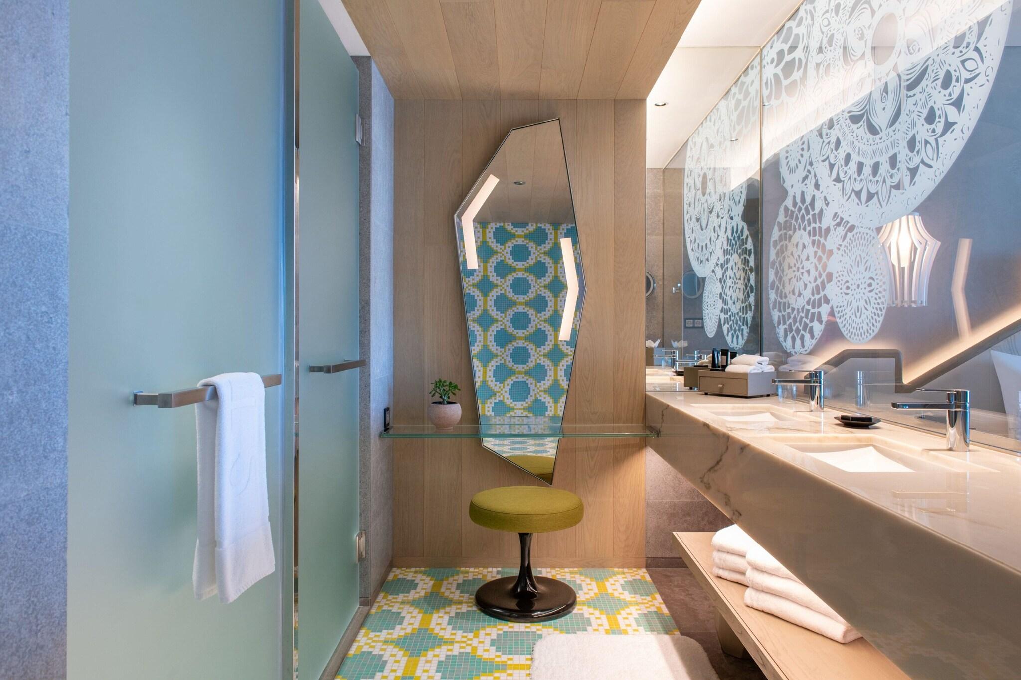 Double Ocean View King Bed