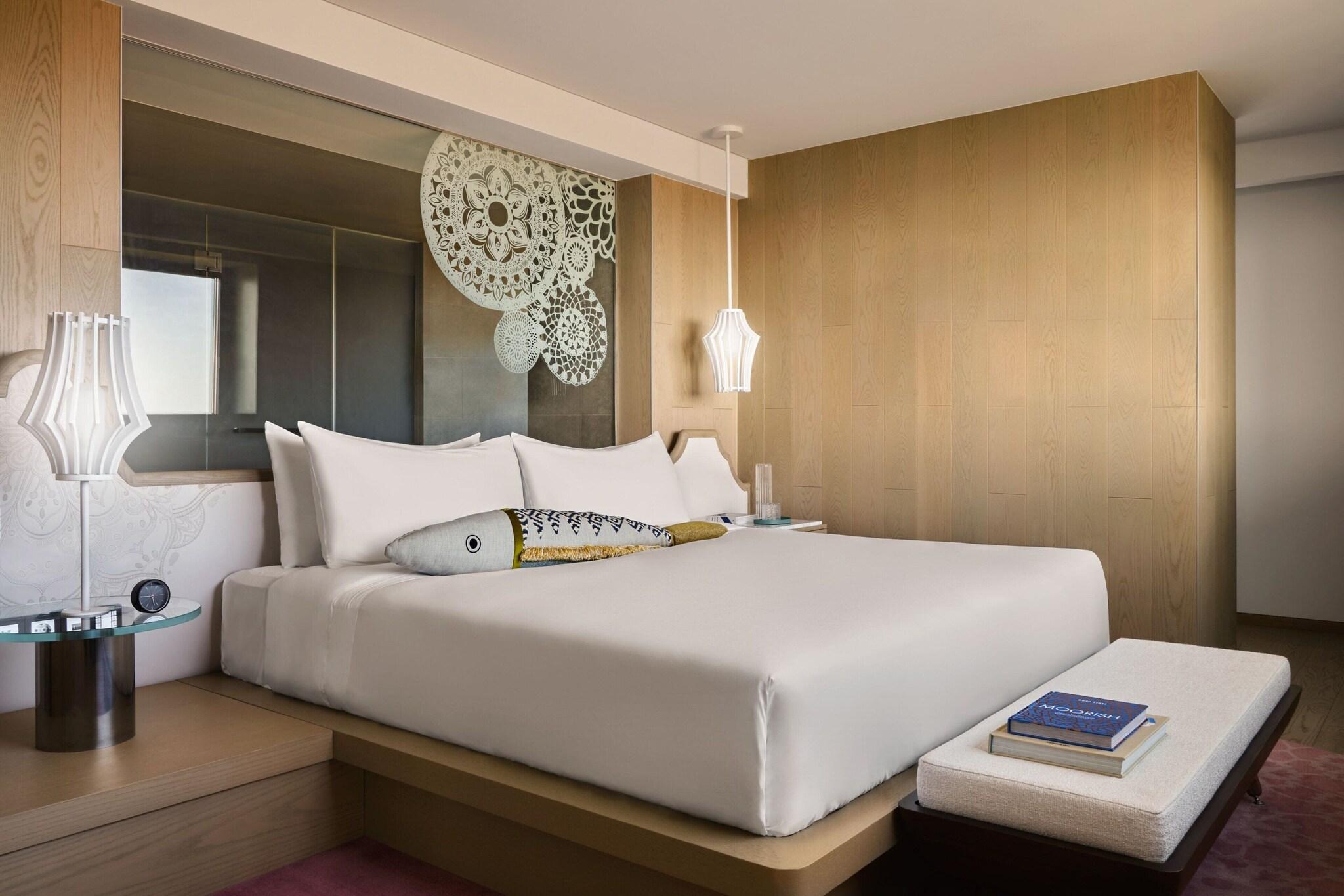 Quadruple Penthouse with Views