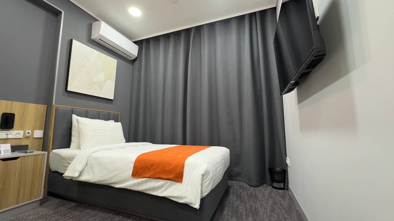 Single One Bedroom One Bathroom