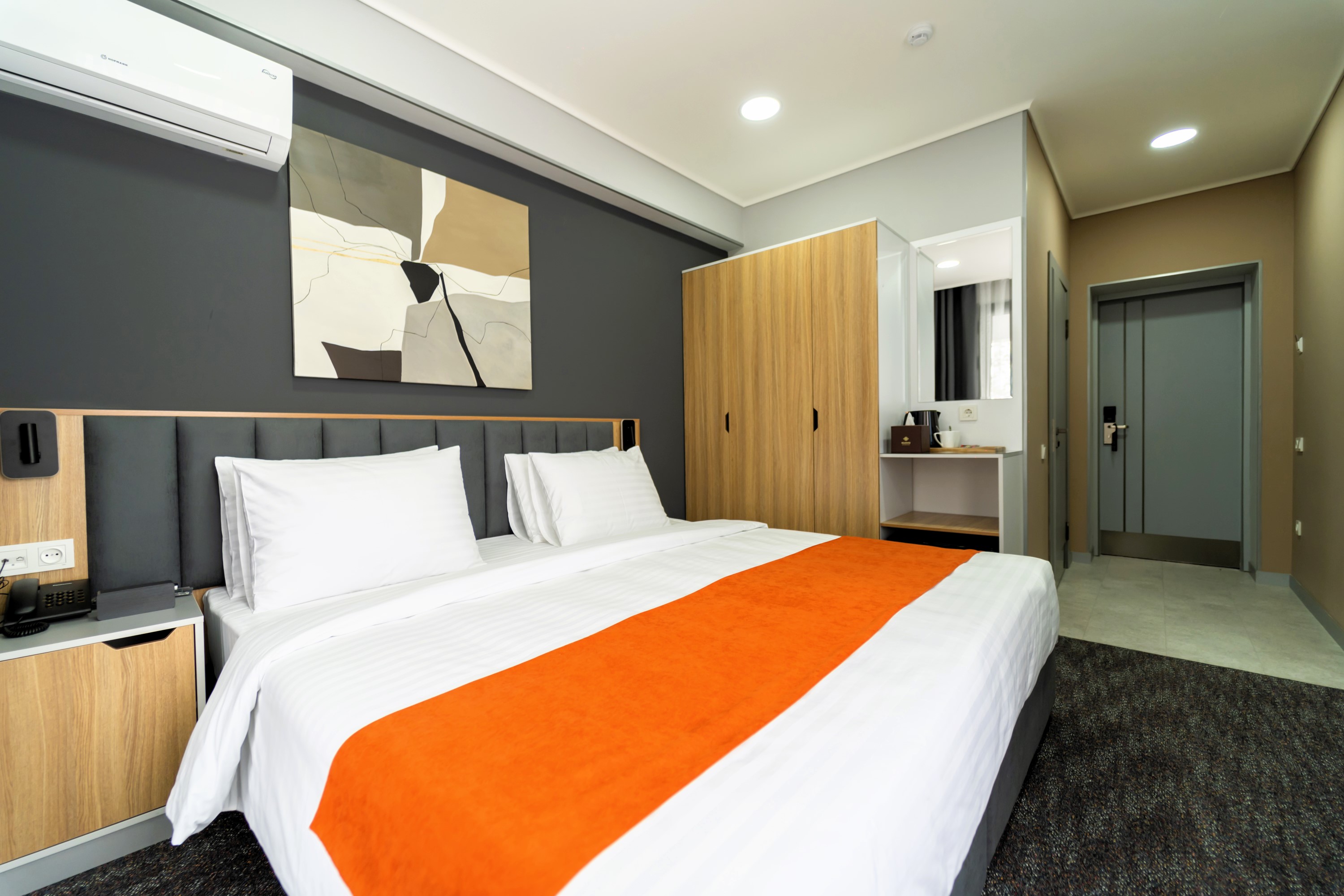 Double Deluxe Two Beds