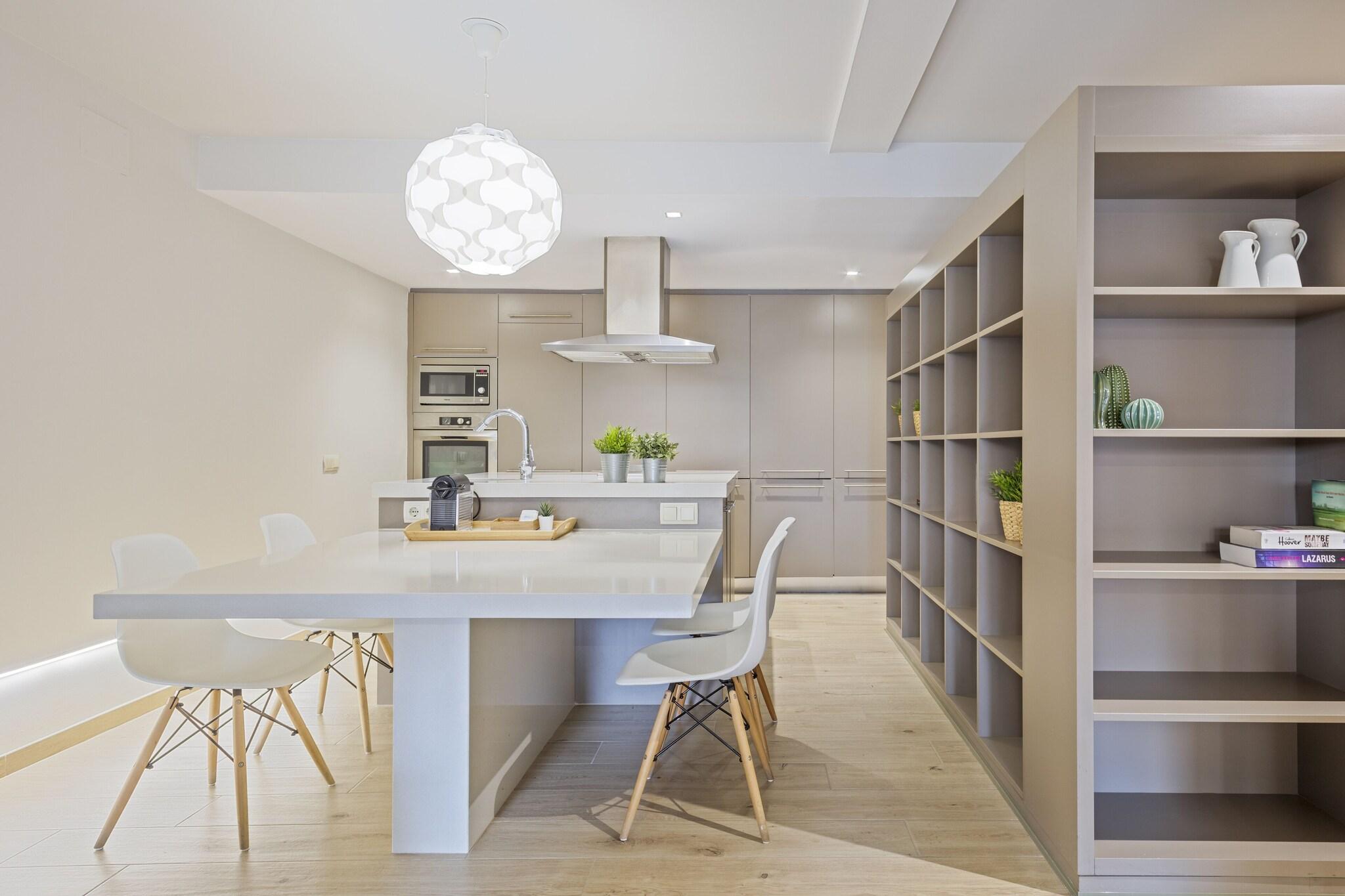 Studio King Size Bed