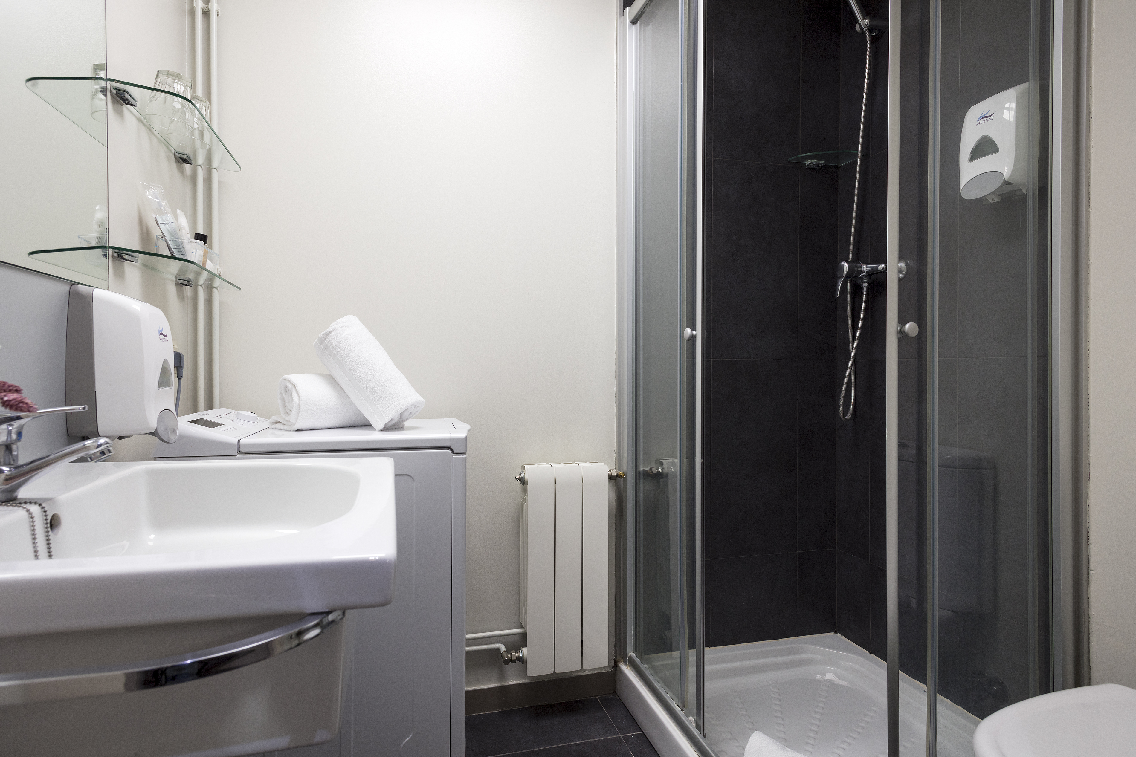 Apartment Capacity 4