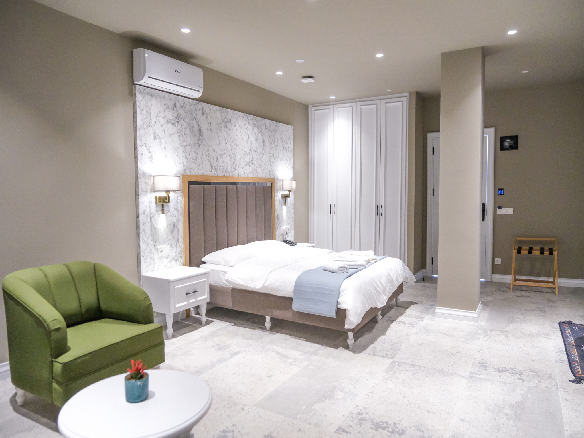 Room One Bedroom One Bathroom