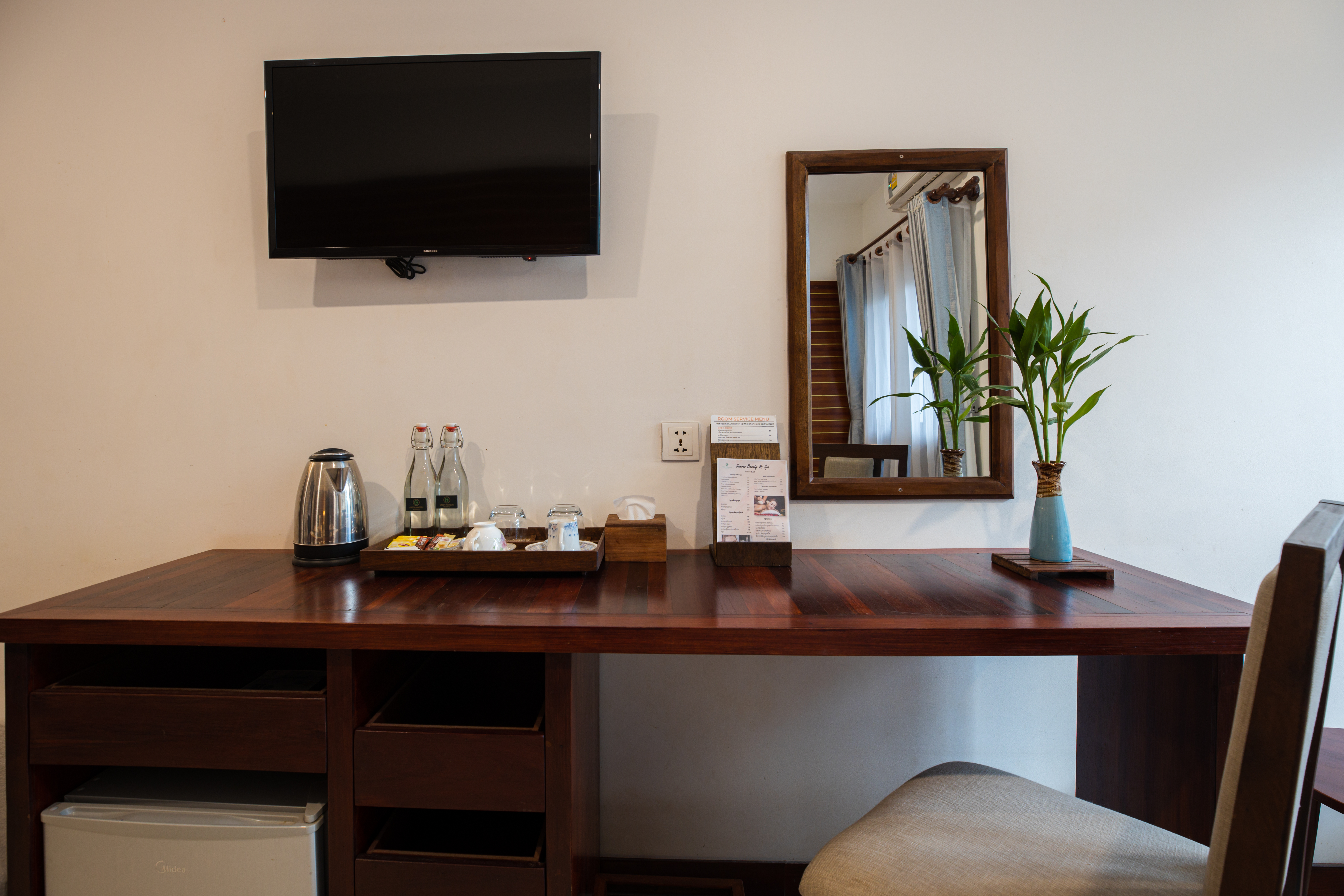 Twin Deluxe Two Bedroom