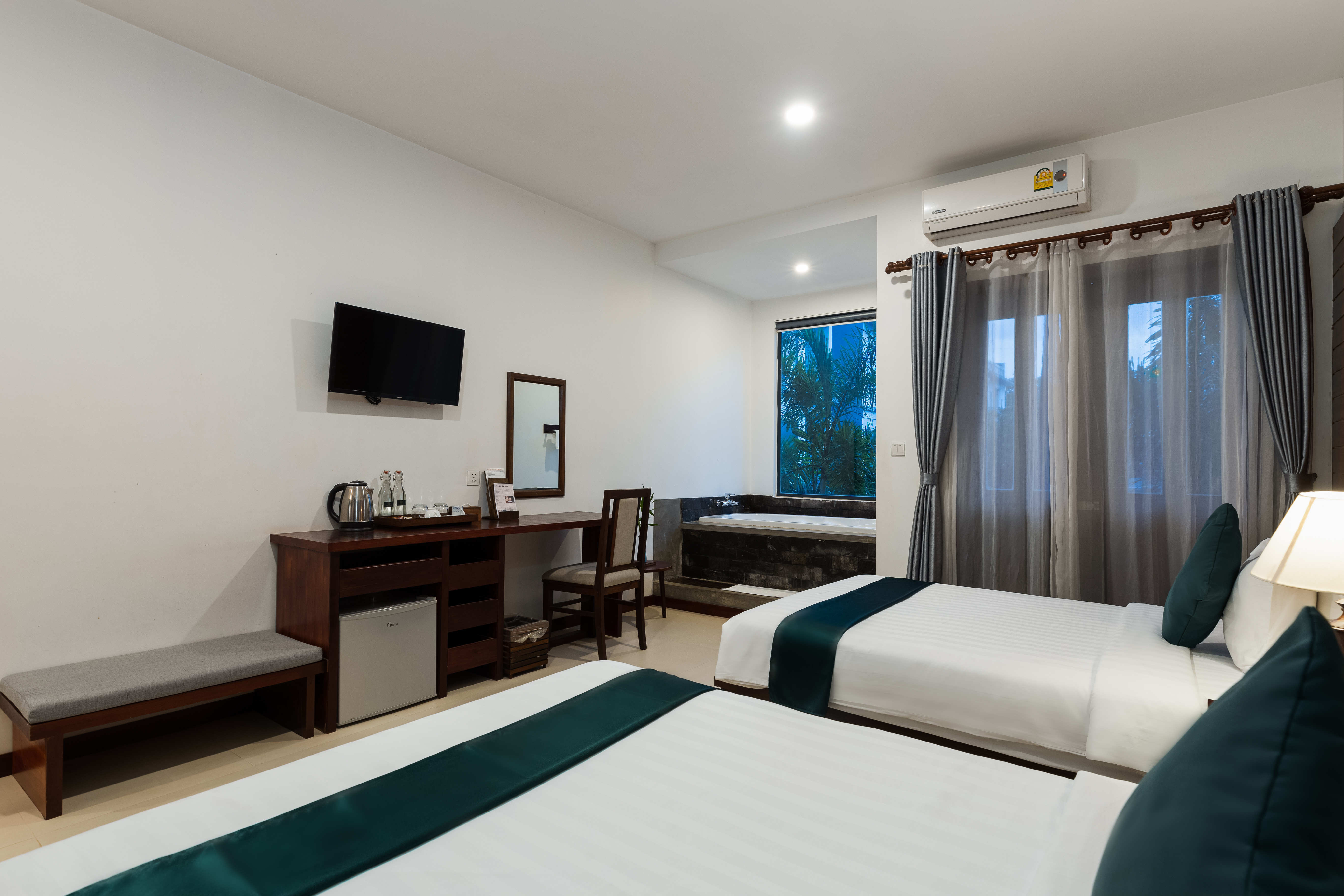 Twin Deluxe Two Bedroom