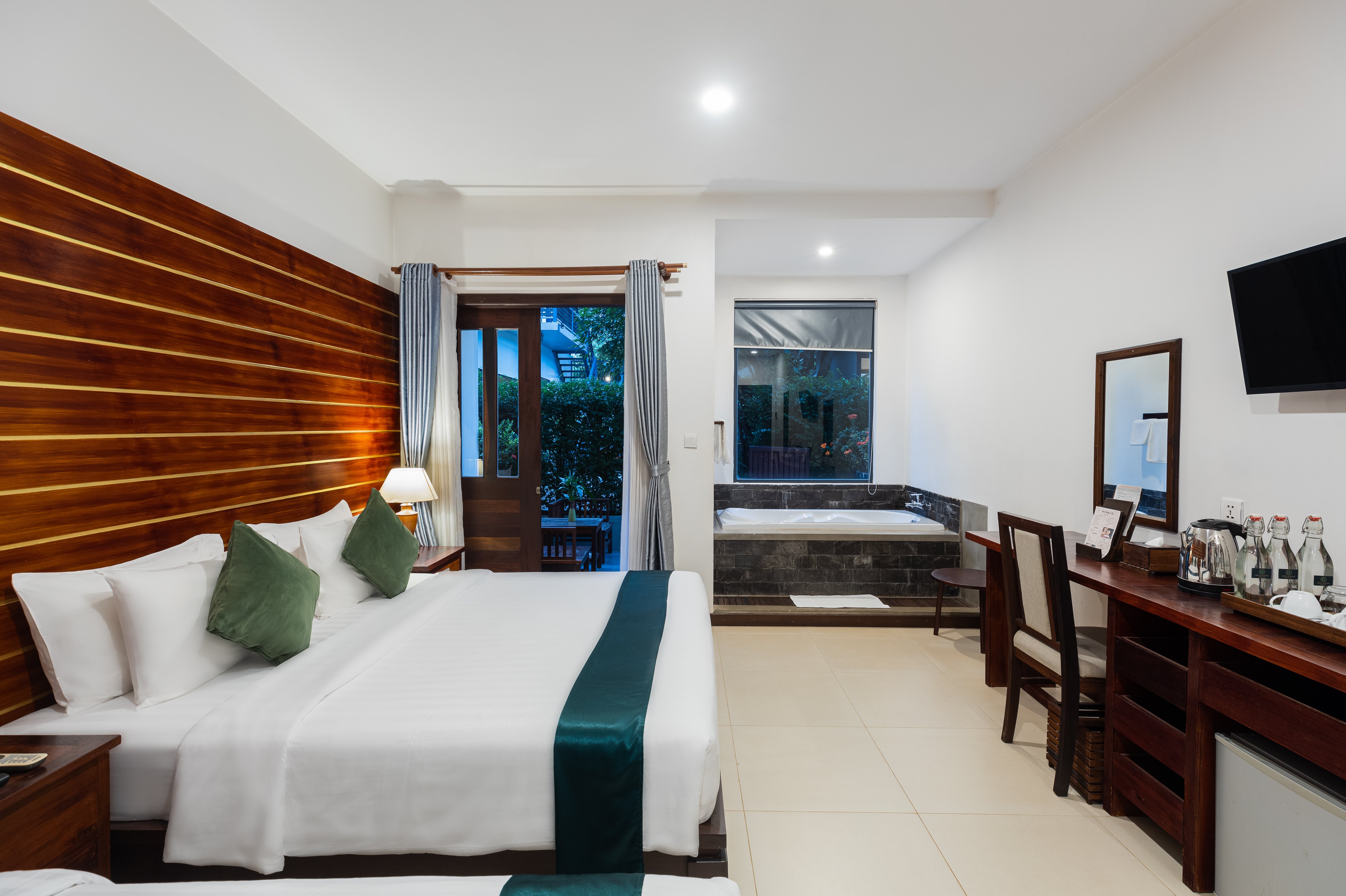 Family Room Deluxe Two Bedroom