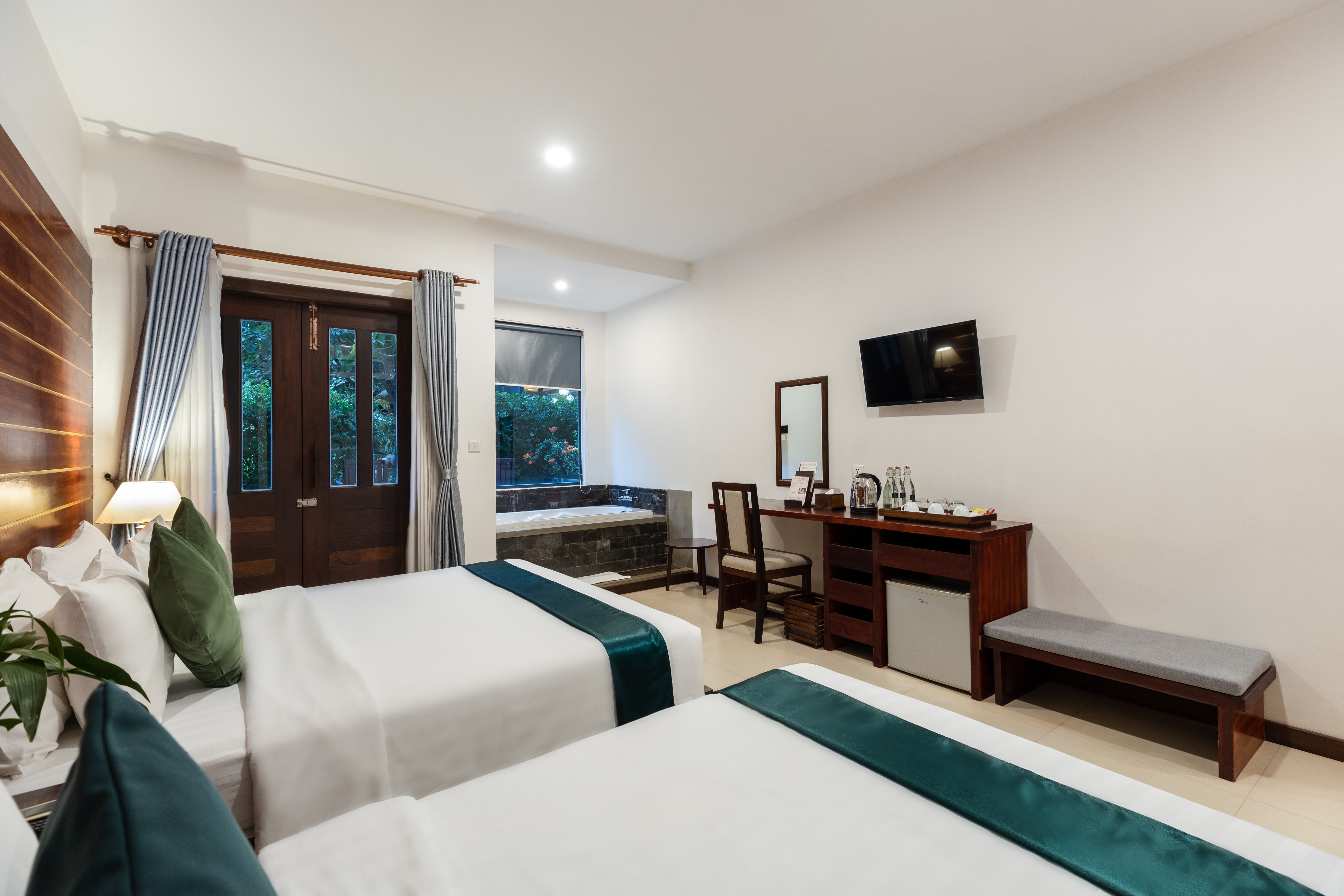 Family Room Deluxe Two Bedroom