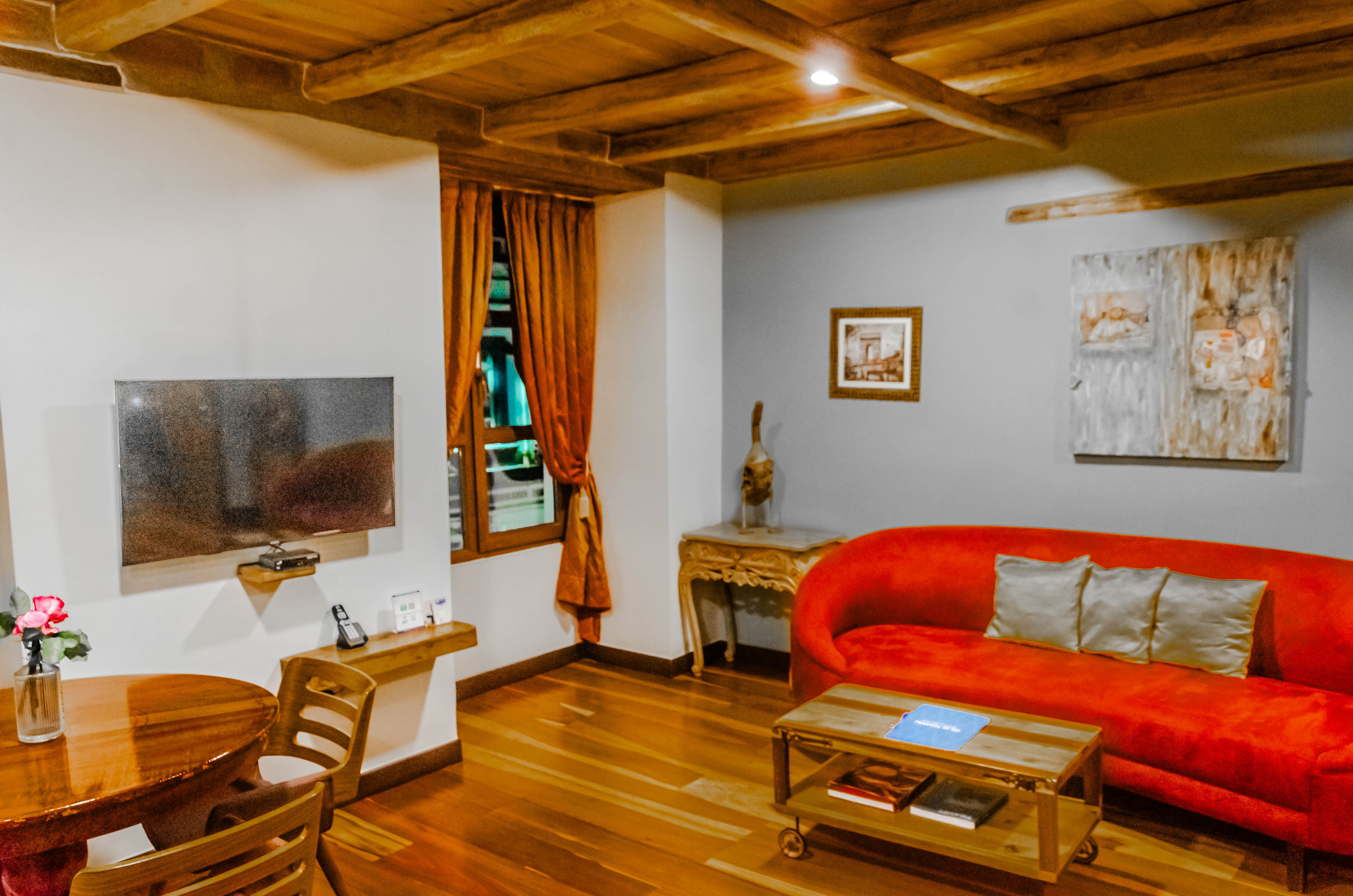 Suite Two Bedrooms One Bathroom