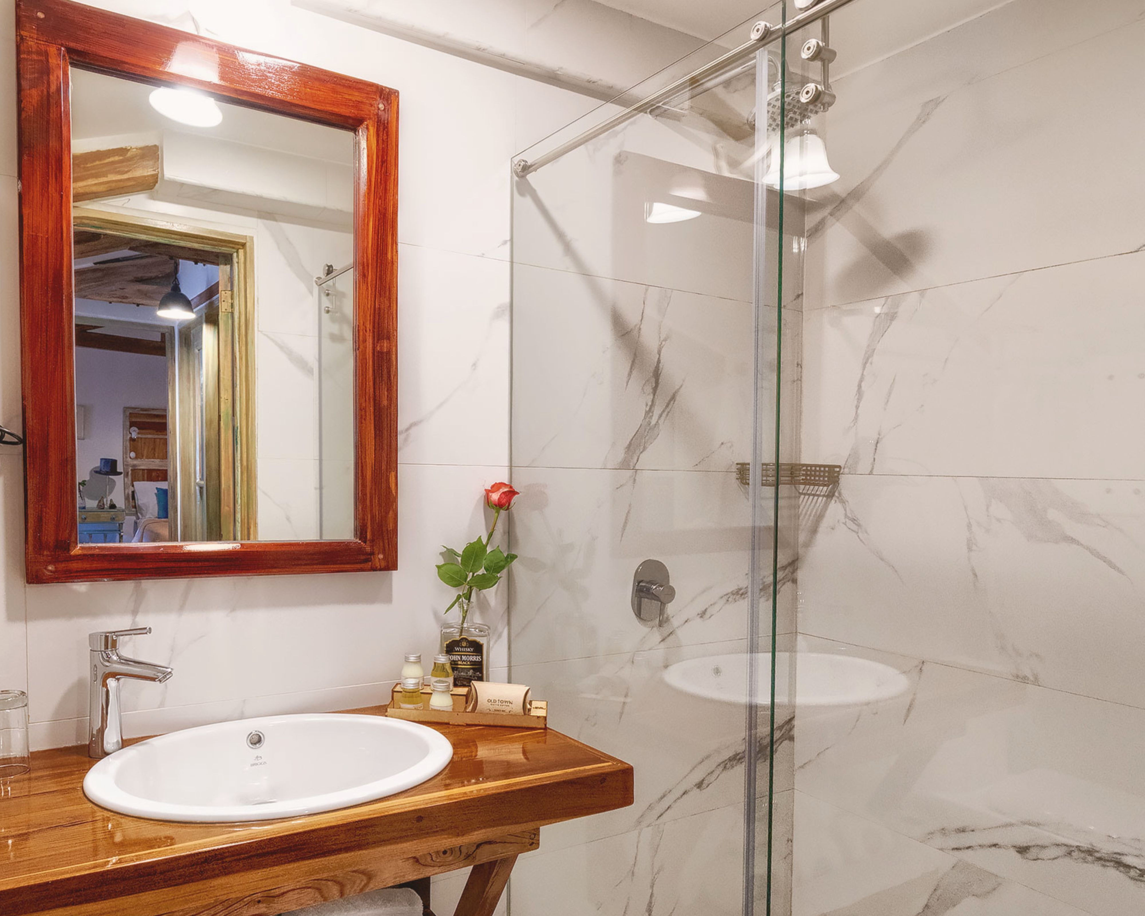 Suite Two Bedrooms One Bathroom