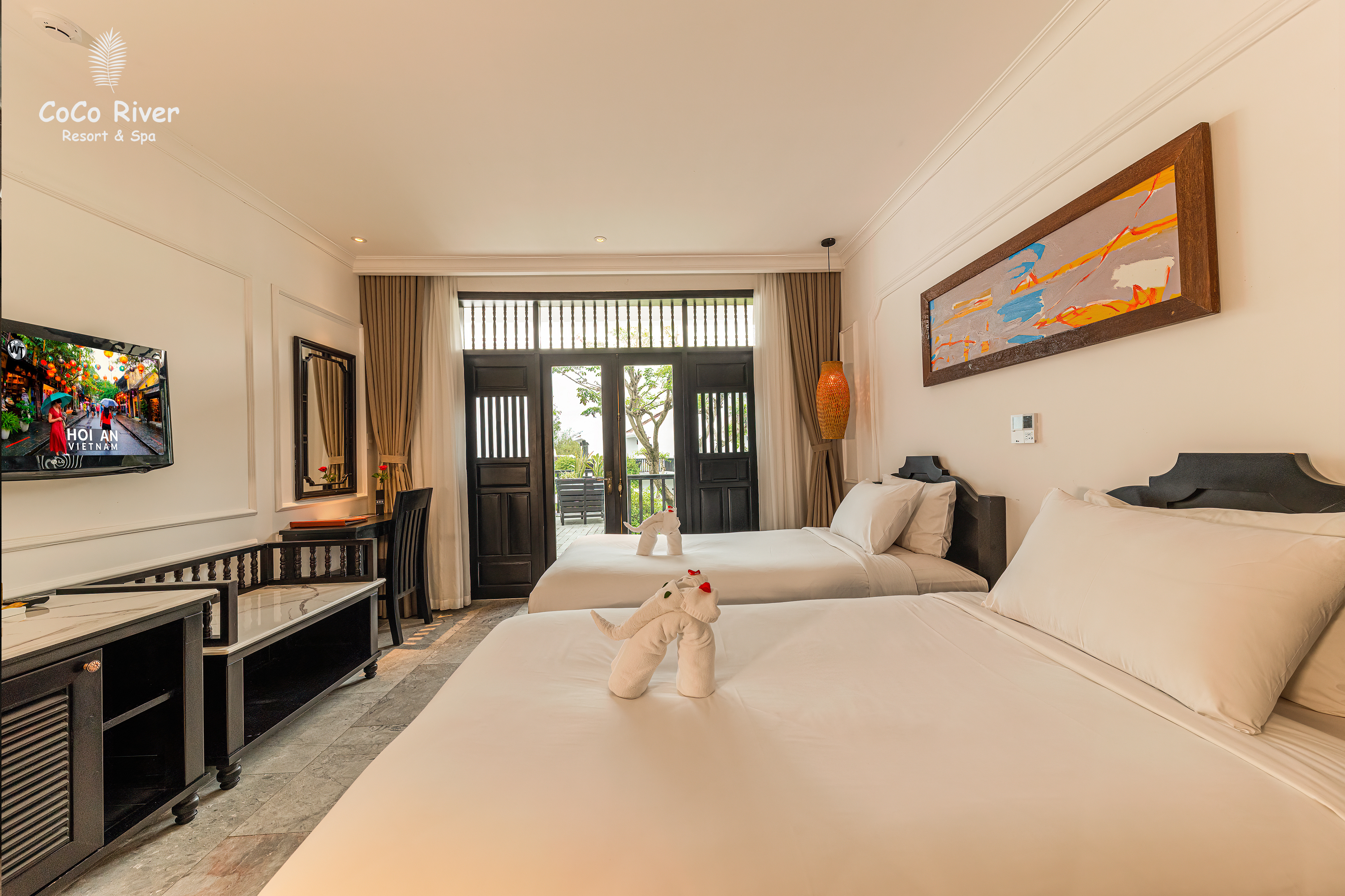 Twin Deluxe Pool View