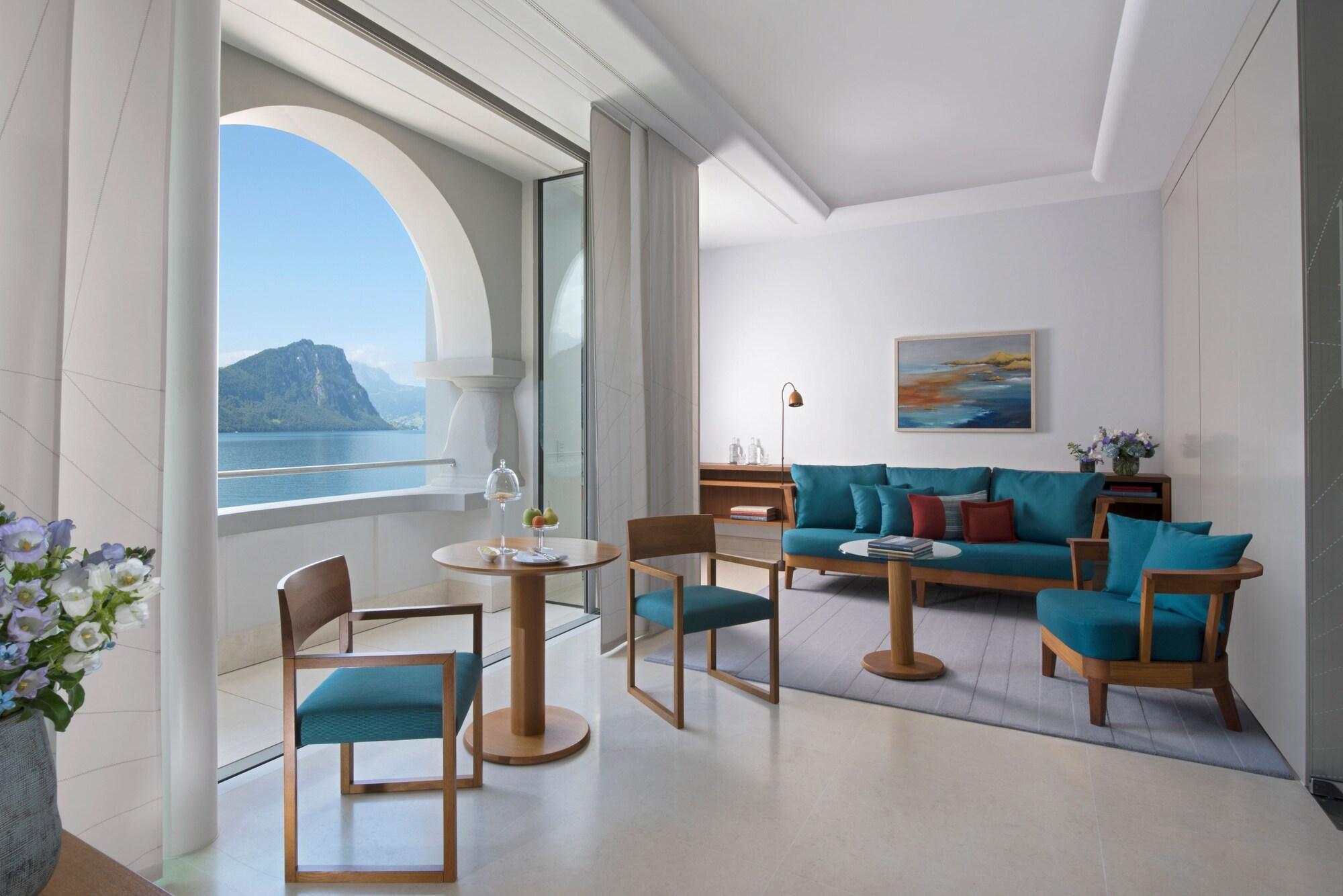 Junior Suite Deluxe Lake View