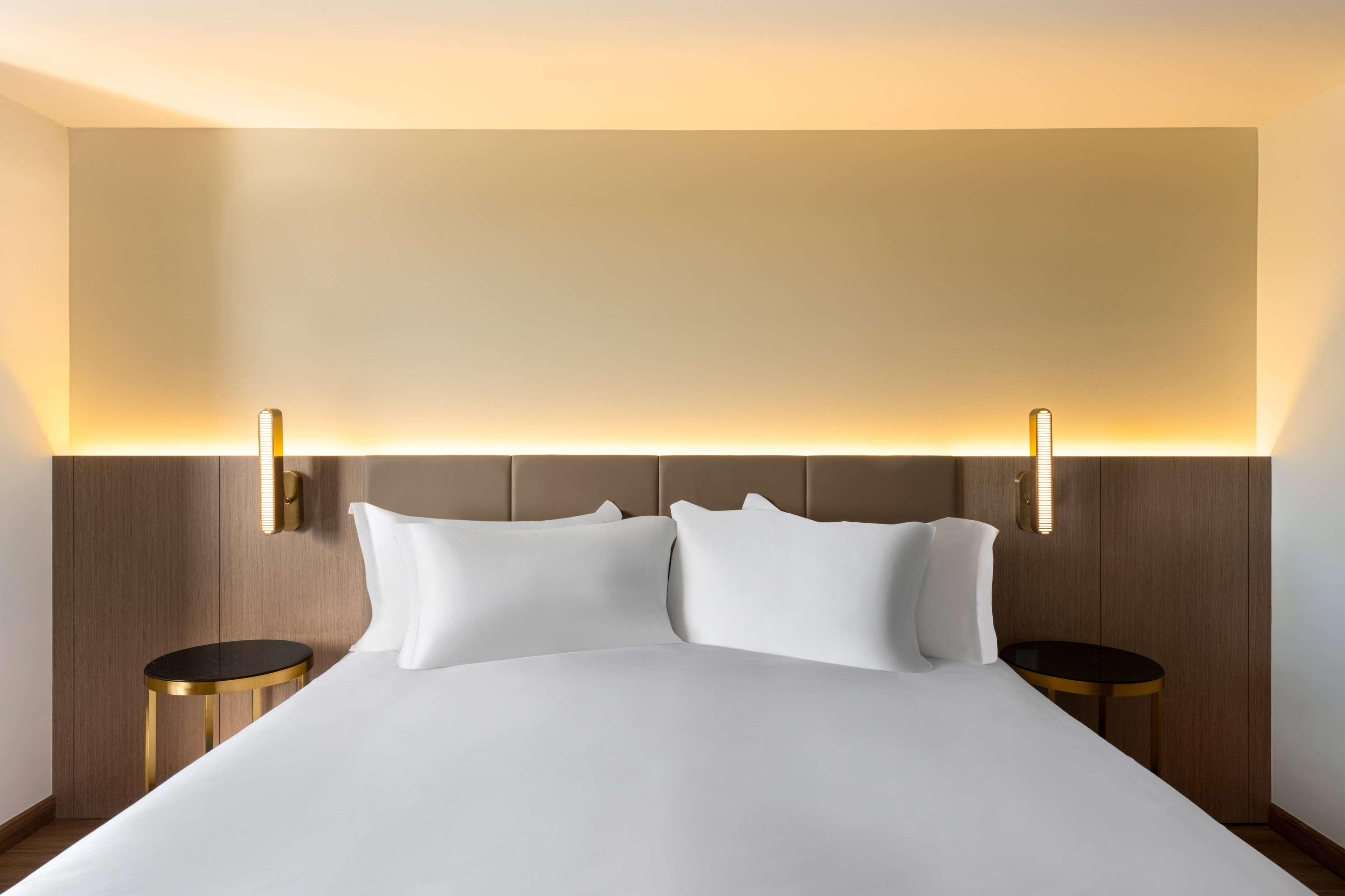 Studio King Size Bed