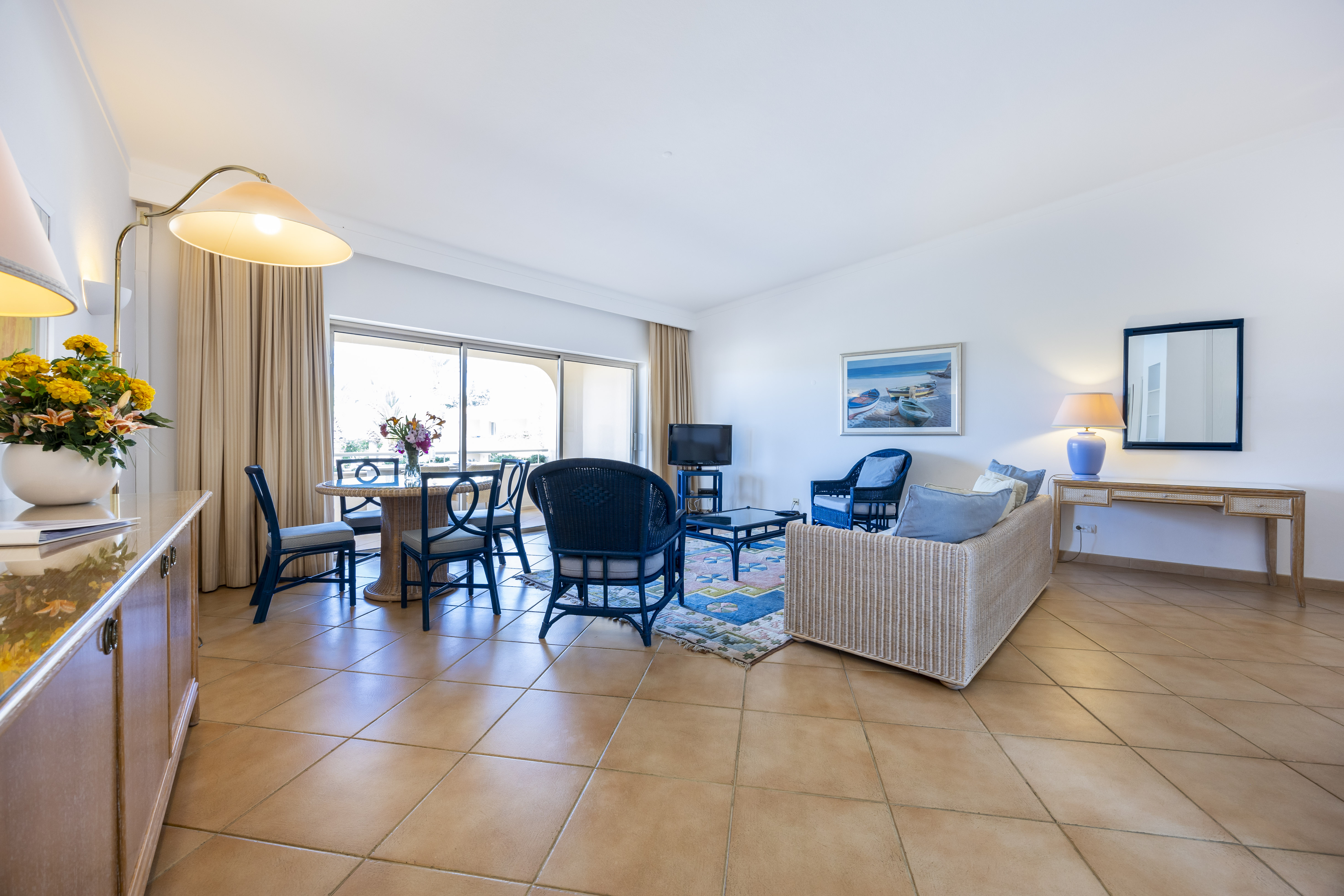 Apartment One Bedroom with Air Conditioning