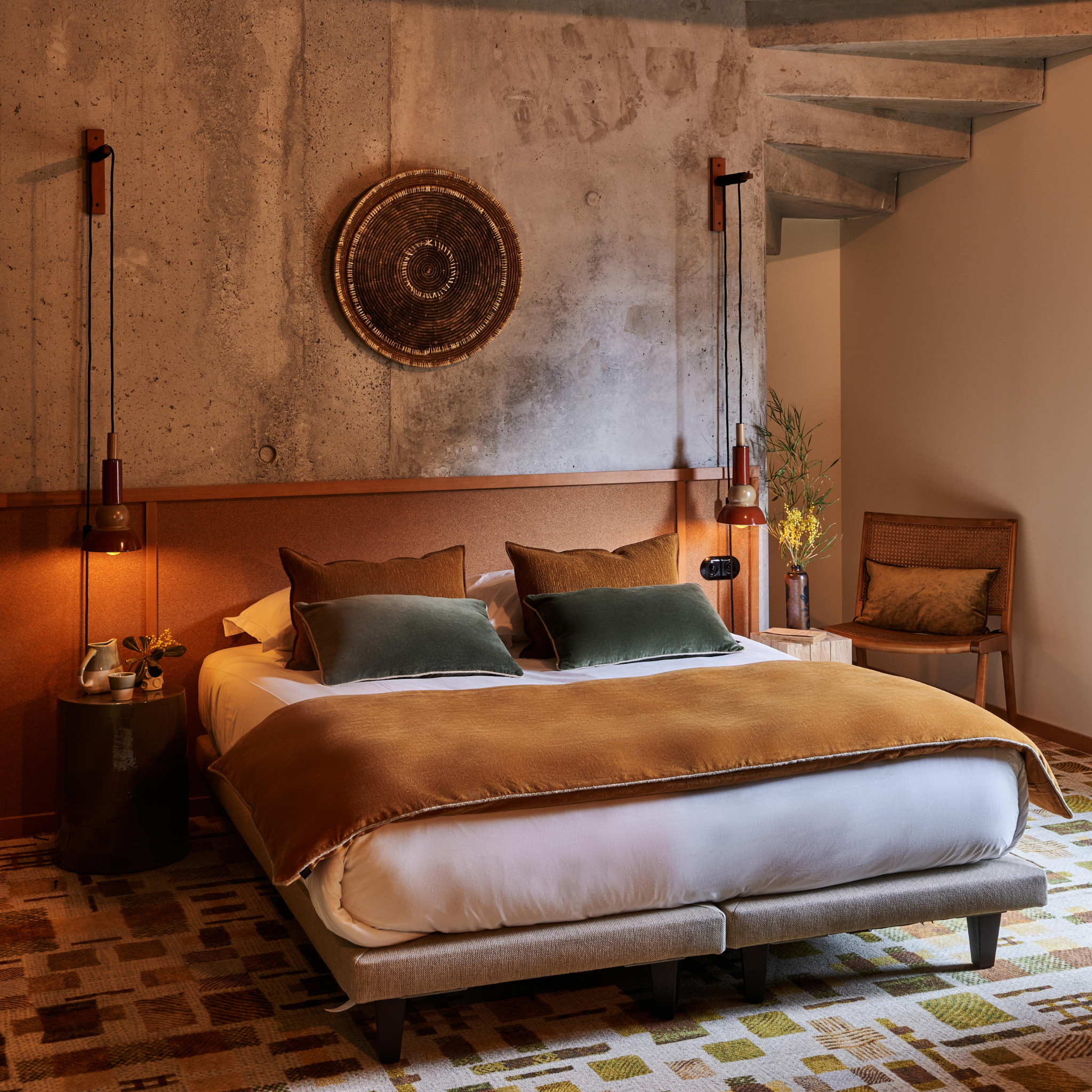 Double or Twin Standard